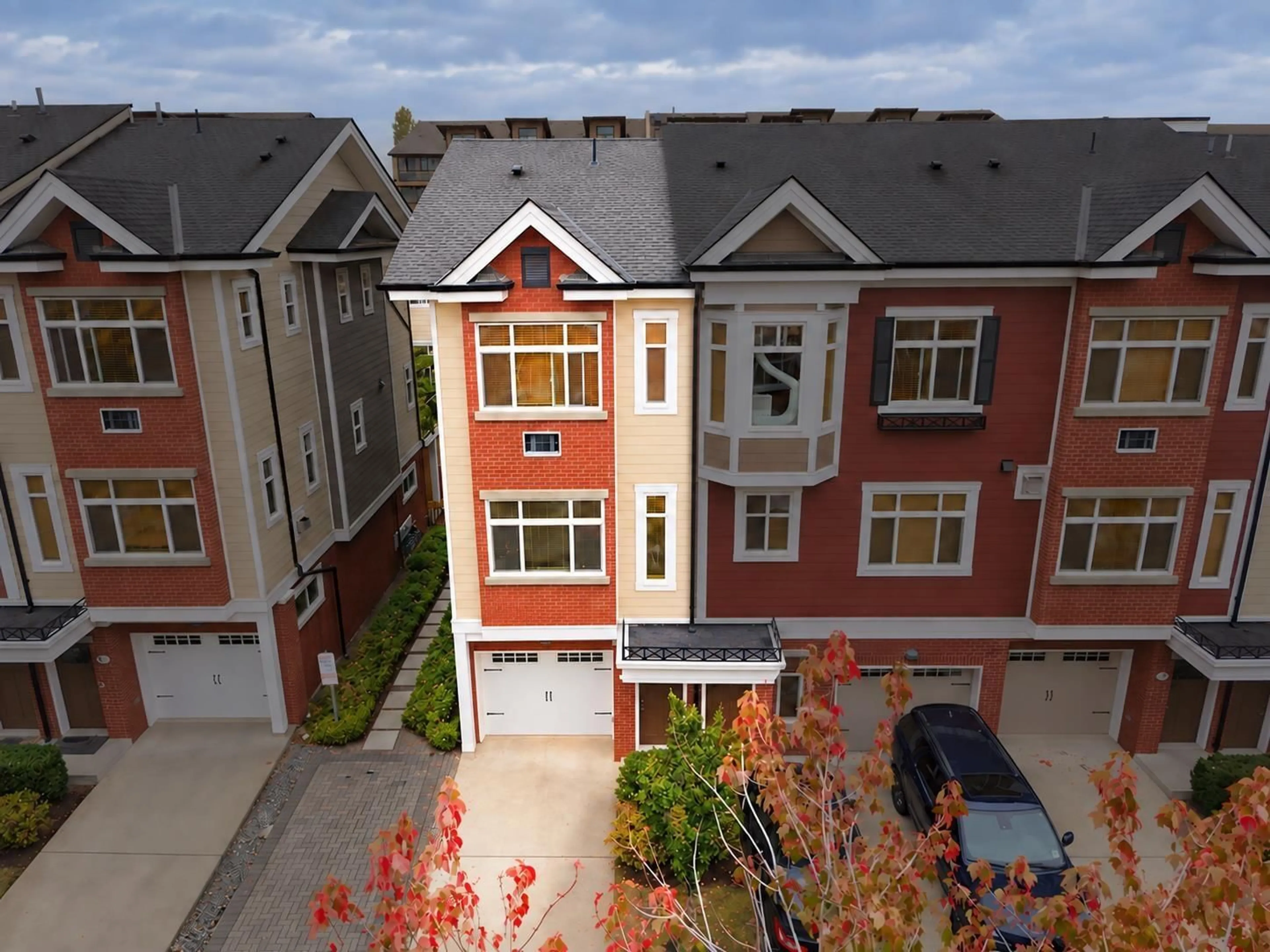 A pic from outside/outdoor area/front of a property/back of a property/a pic from drone, street for 94 - 8068 207 STREET, Langley British Columbia V2Y0M9
