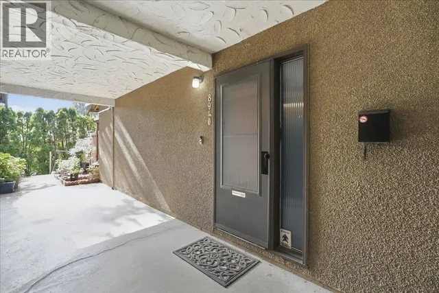 8940 CENTAURUS CIRCLE, Burnaby 2
