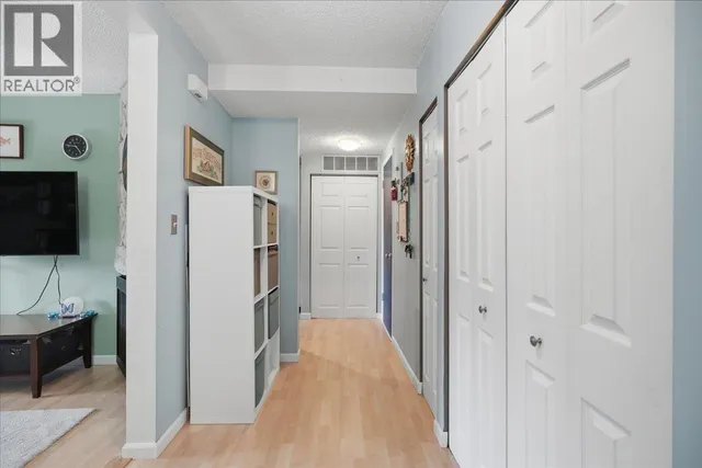 8940 CENTAURUS CIRCLE, Burnaby 3
