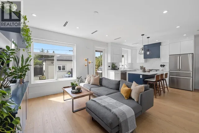 5867 BATTISON STREET, Vancouver 2