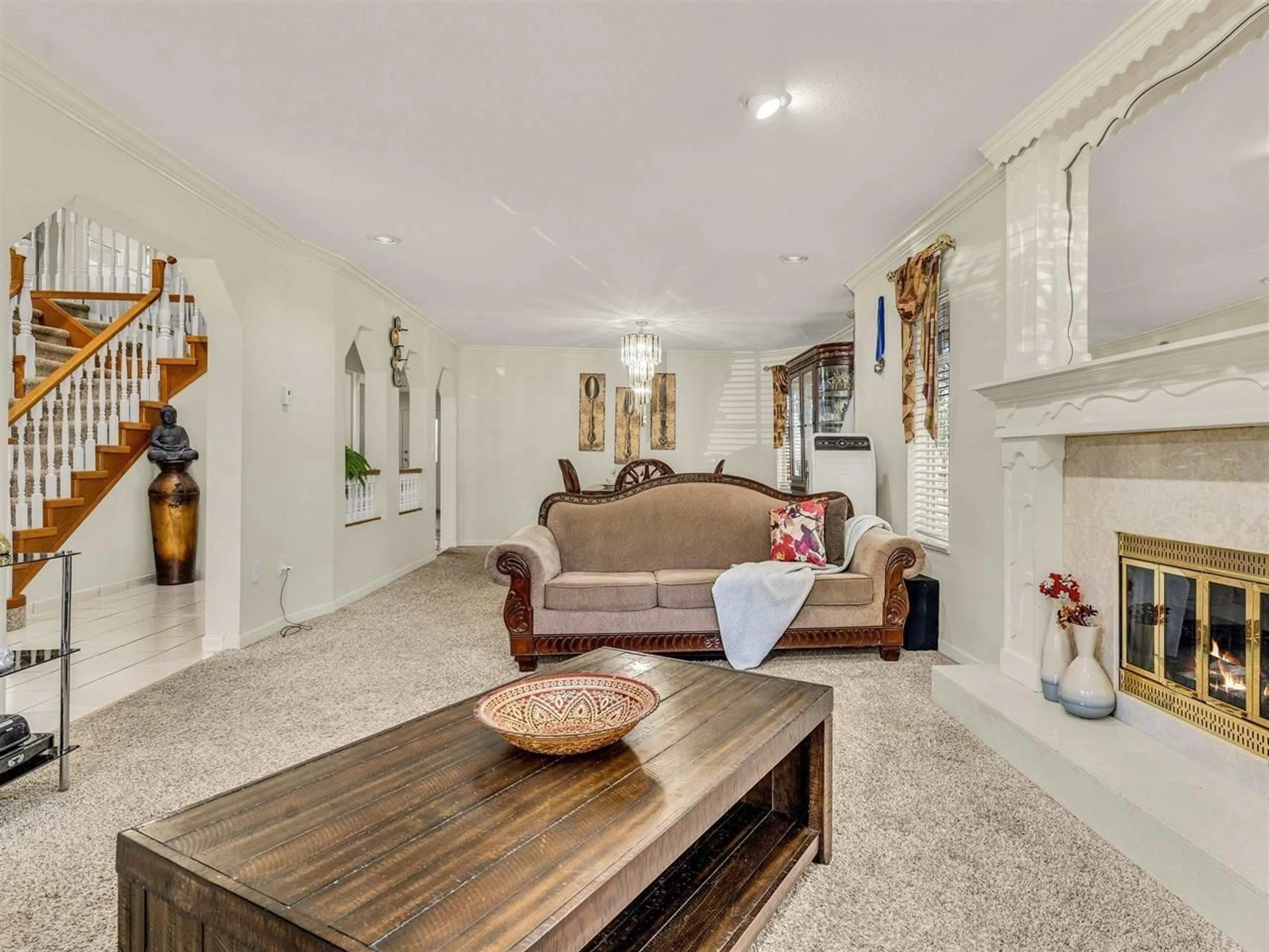 Living room with furniture, unknown for 14337 77 AVENUE, Surrey British Columbia V3W0X9