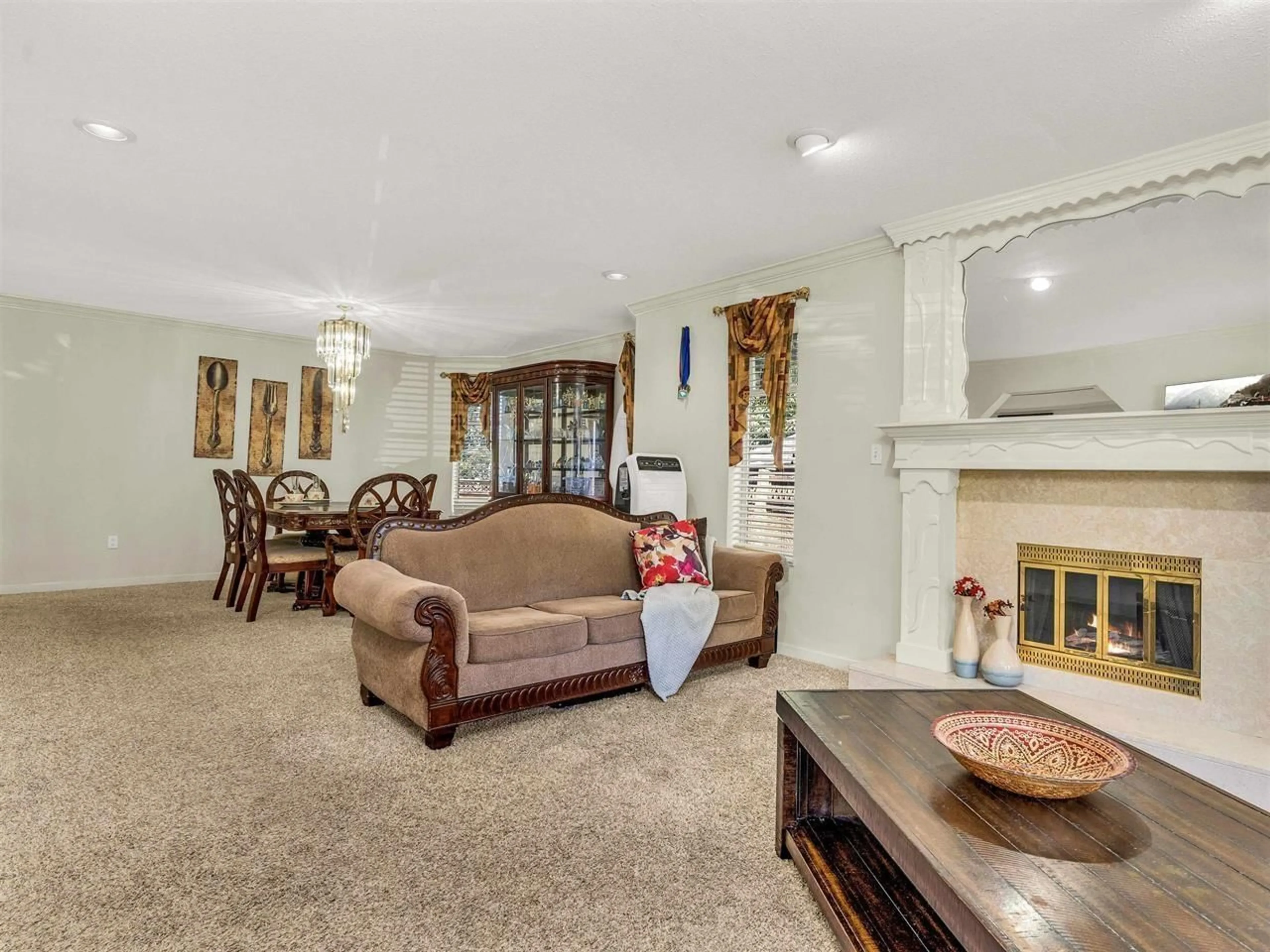 Living room with furniture, unknown for 14337 77 AVENUE, Surrey British Columbia V3W0X9
