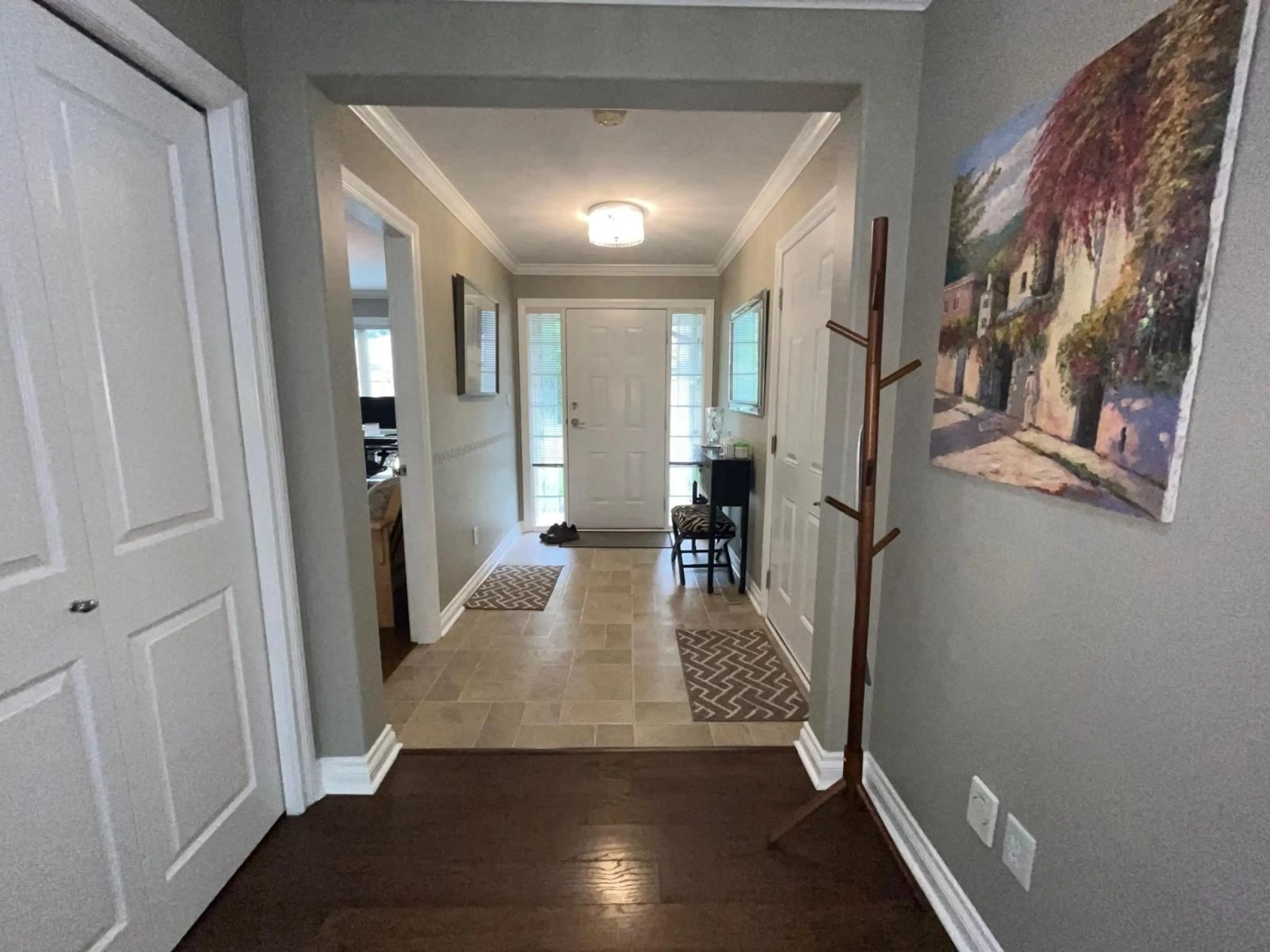 Indoor entryway for 3 - 46000 THOMAS ROAD, Chilliwack British Columbia V2R5W6