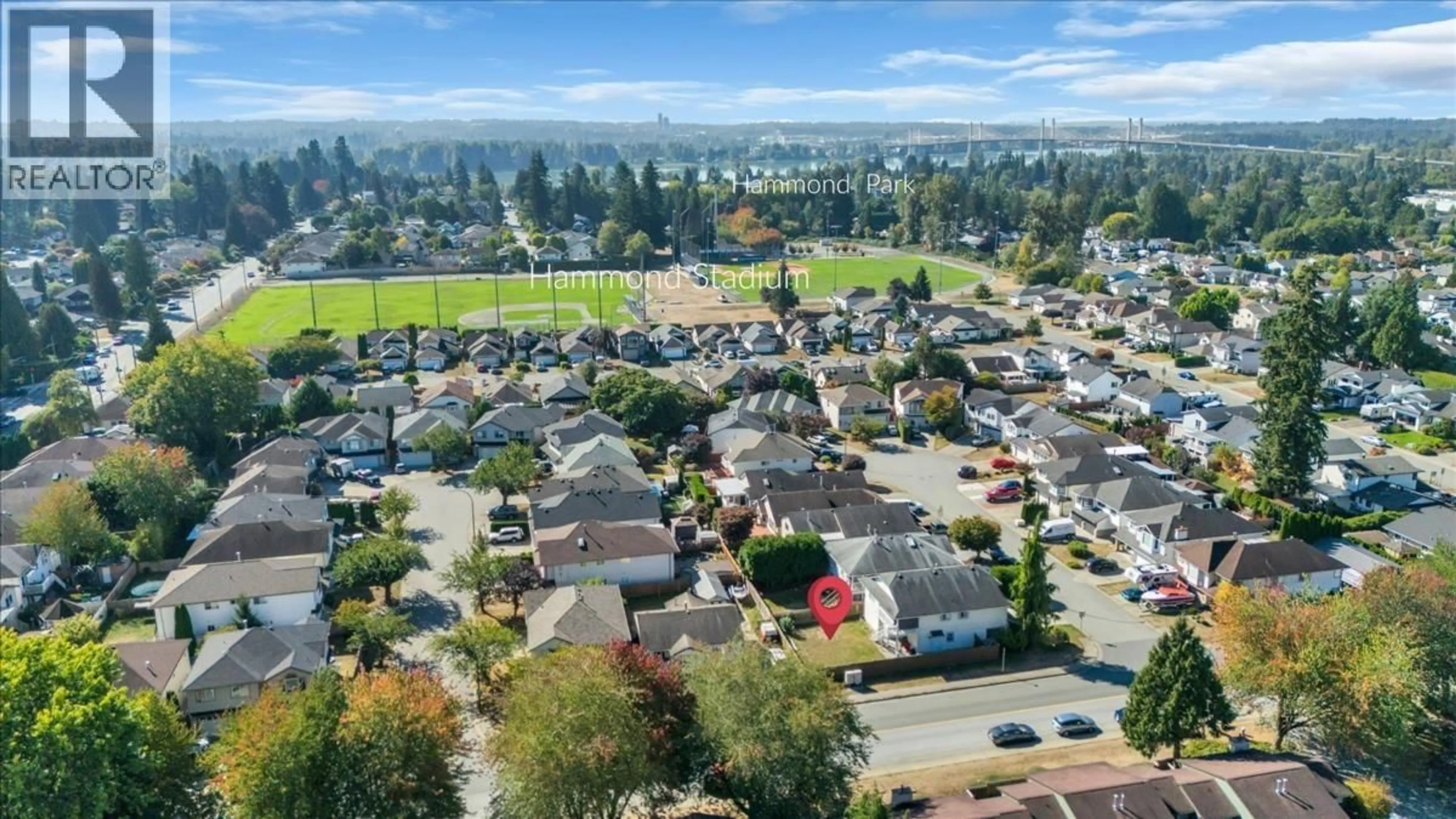 A pic from outside/outdoor area/front of a property/back of a property/a pic from drone, street for 11698 206A STREET, Maple Ridge British Columbia V2X0X8