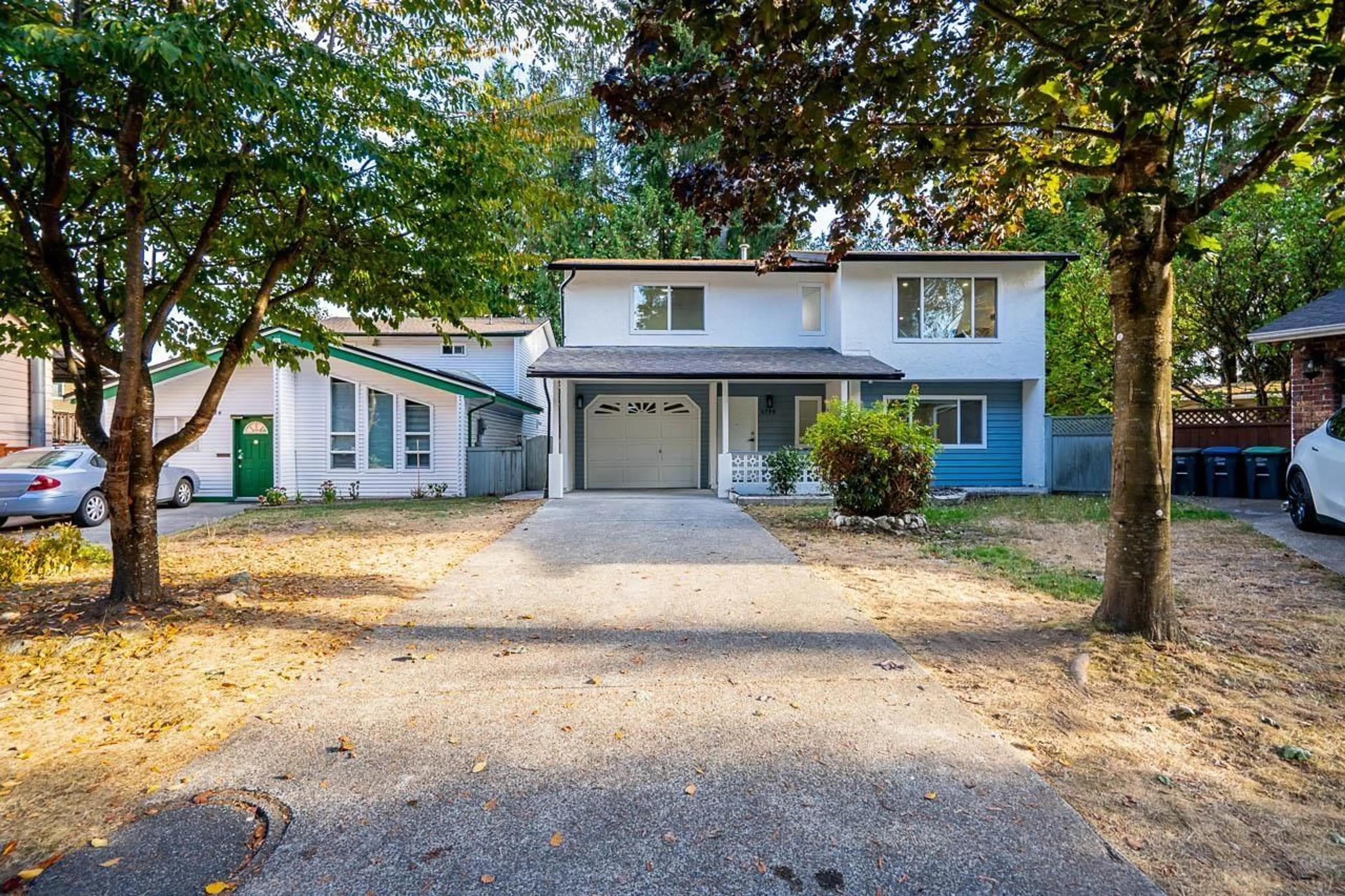 Home with vinyl exterior material, street for 6738 128B STREET, Surrey British Columbia V3W7C4