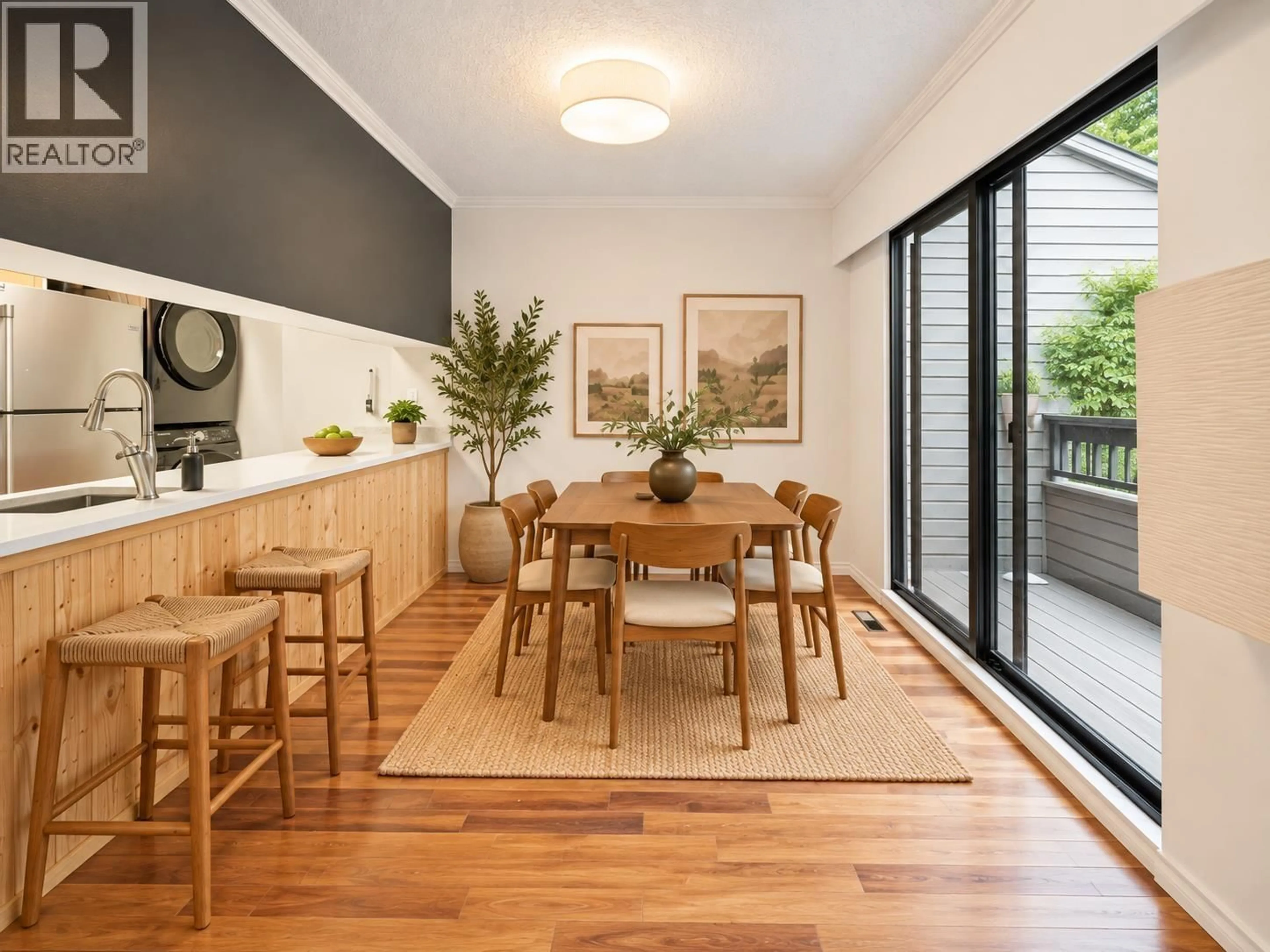 Dining room, wood/laminate floor for 2957 ARGO PLACE, Burnaby British Columbia V3J7G2