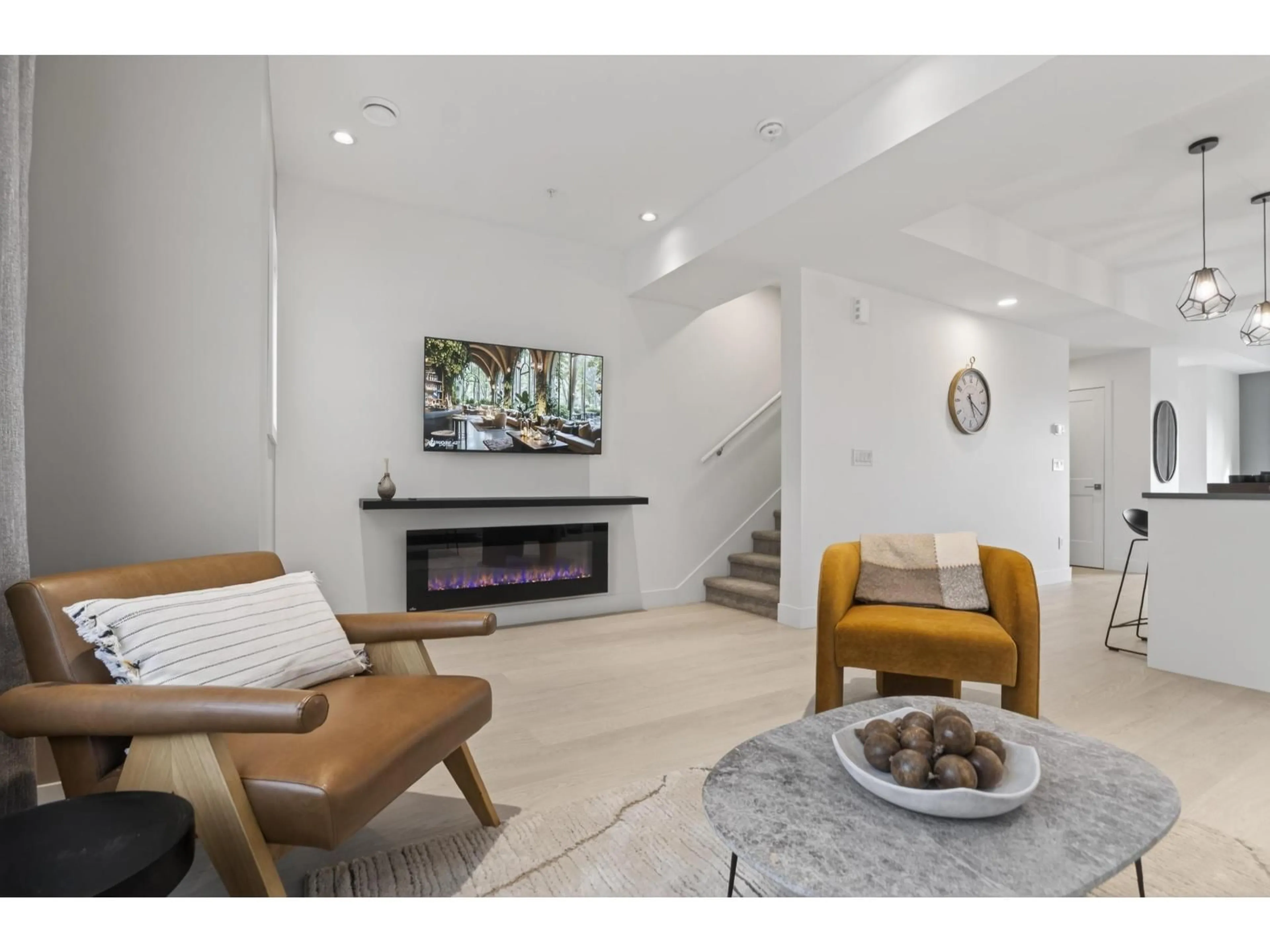 Living room with furniture, unknown for 83 - 7381 PRESTON BOULEVARD, Mission British Columbia V2V1C5