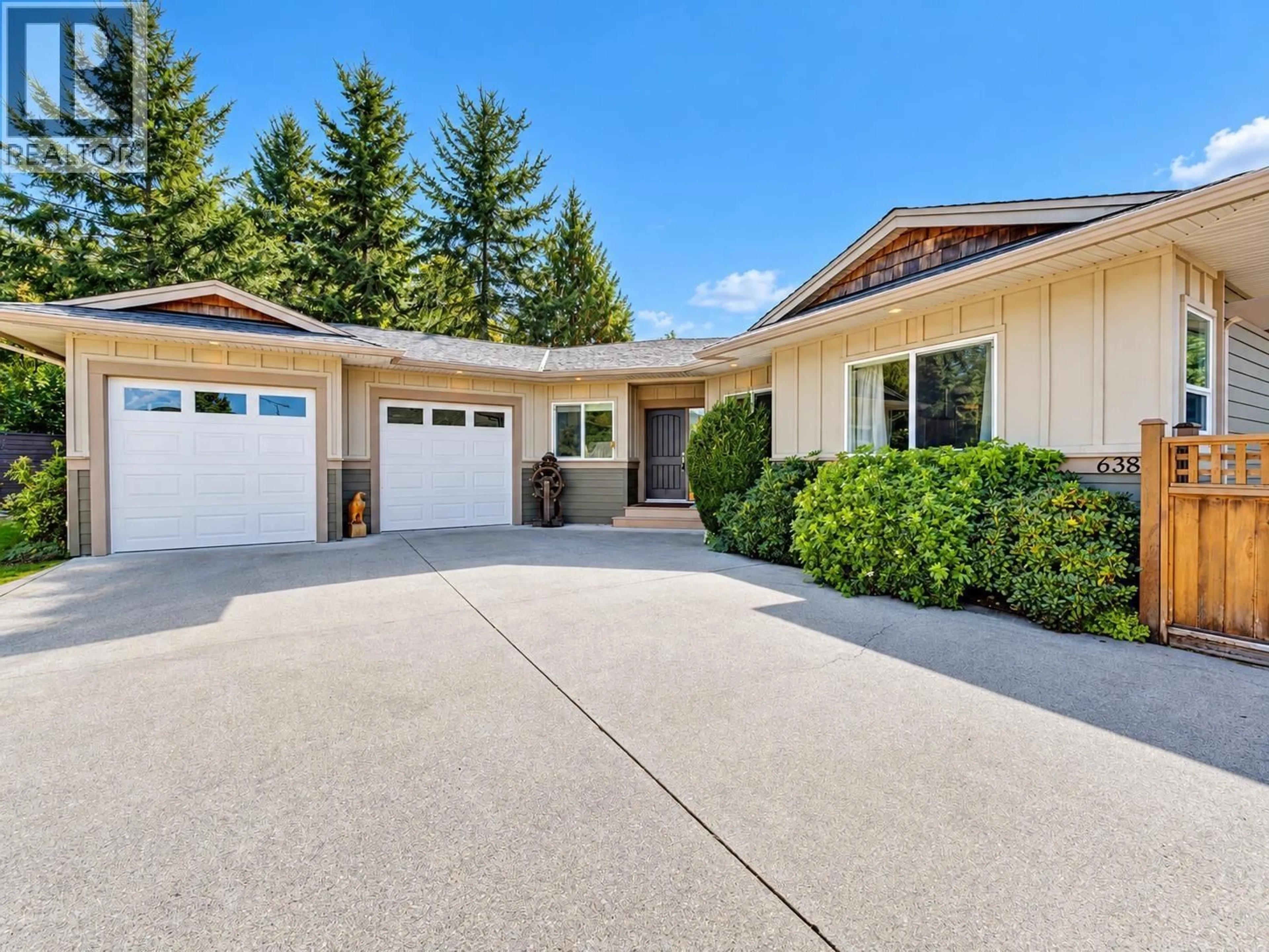 Home with vinyl exterior material, street for 6388 PIPER PLACE, Sechelt British Columbia V7Z0L1