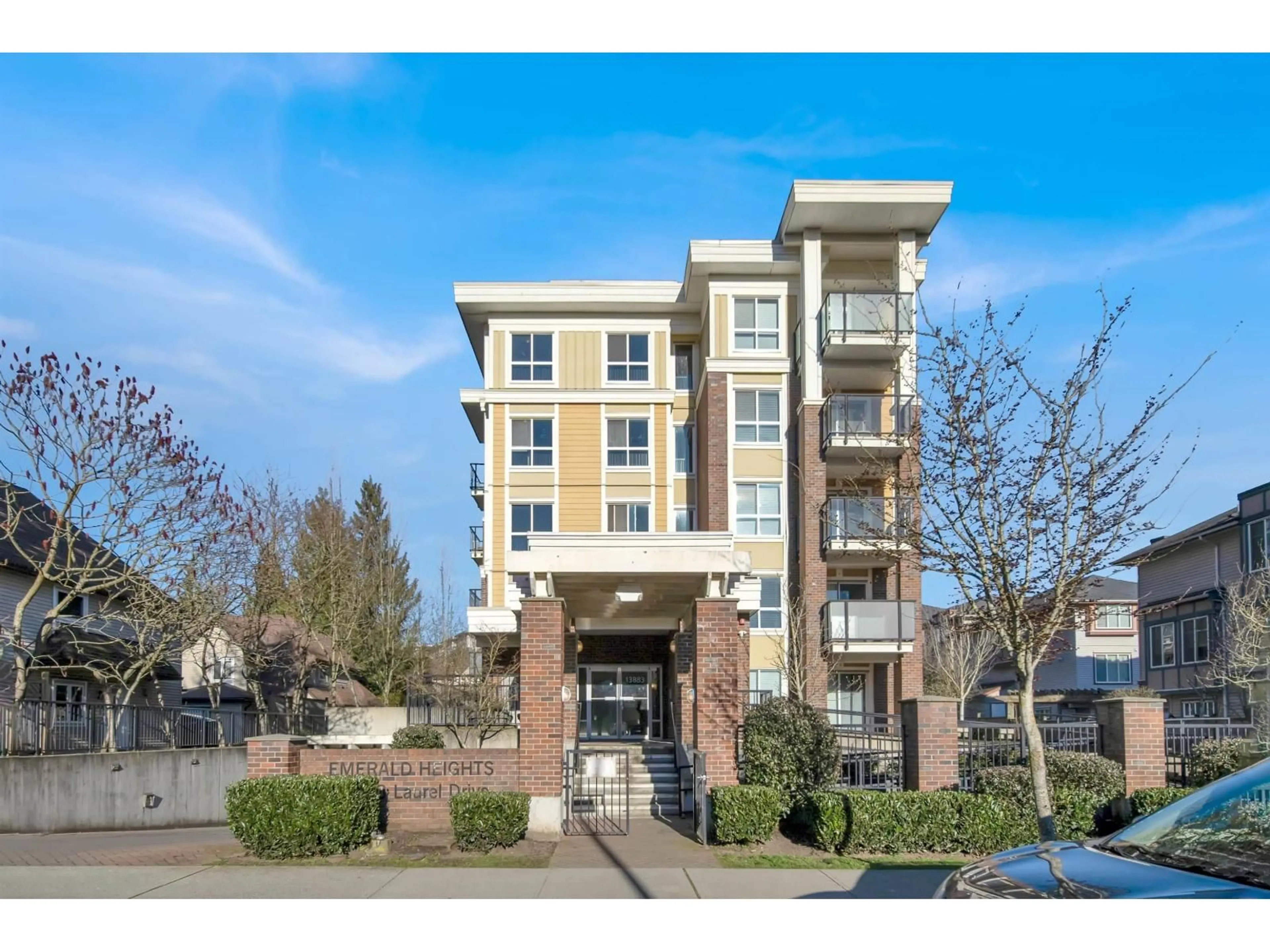 Unknown for 201 - 13883 LAUREL DRIVE, Surrey British Columbia V3T1A8