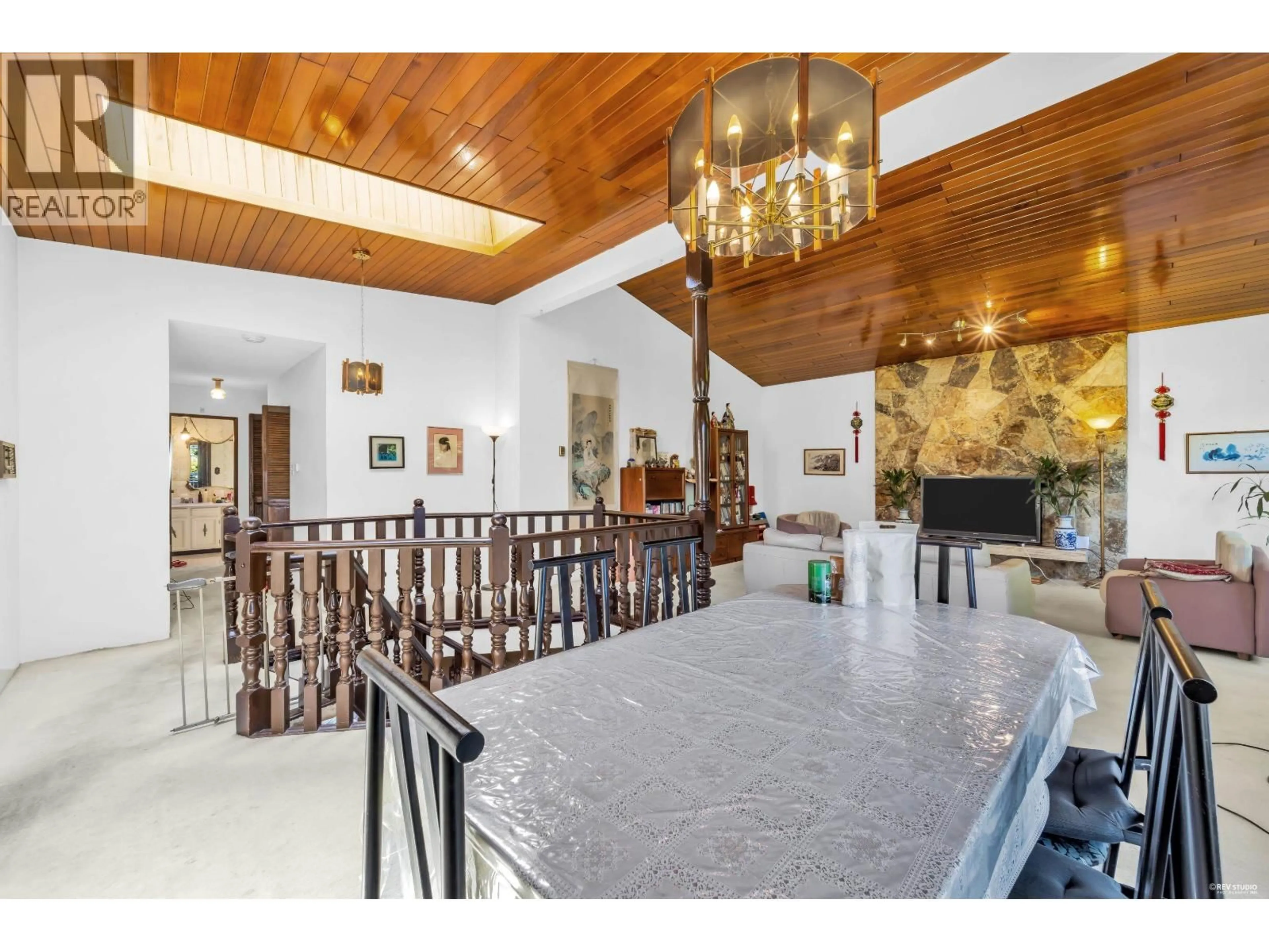 Dining room, unknown for 970 DUTHIE AVENUE, Burnaby British Columbia V5A2P8