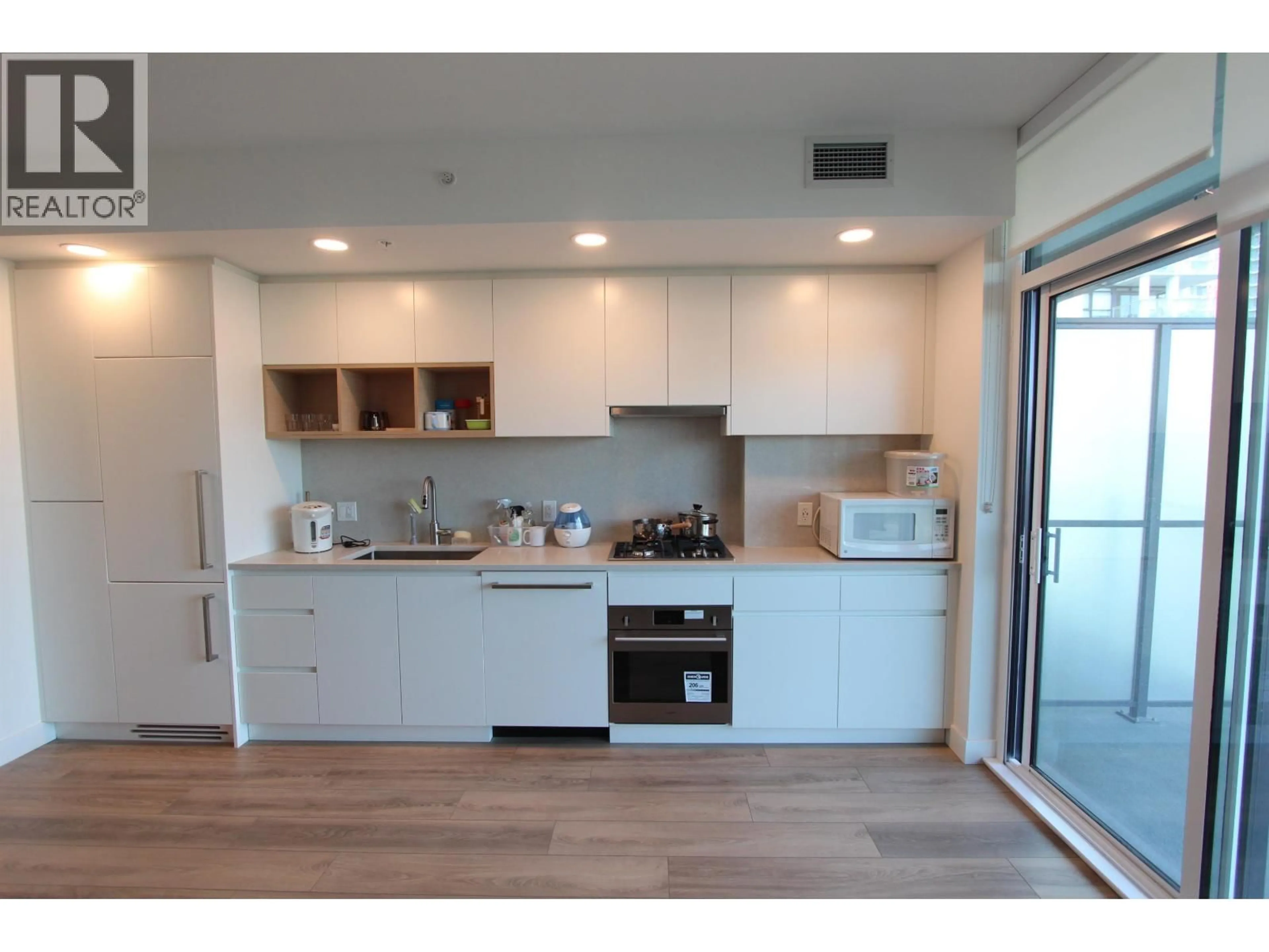 Standard kitchen, wood/laminate floor for 803 - 4433 ALASKA STREET, Burnaby British Columbia V5C5T3