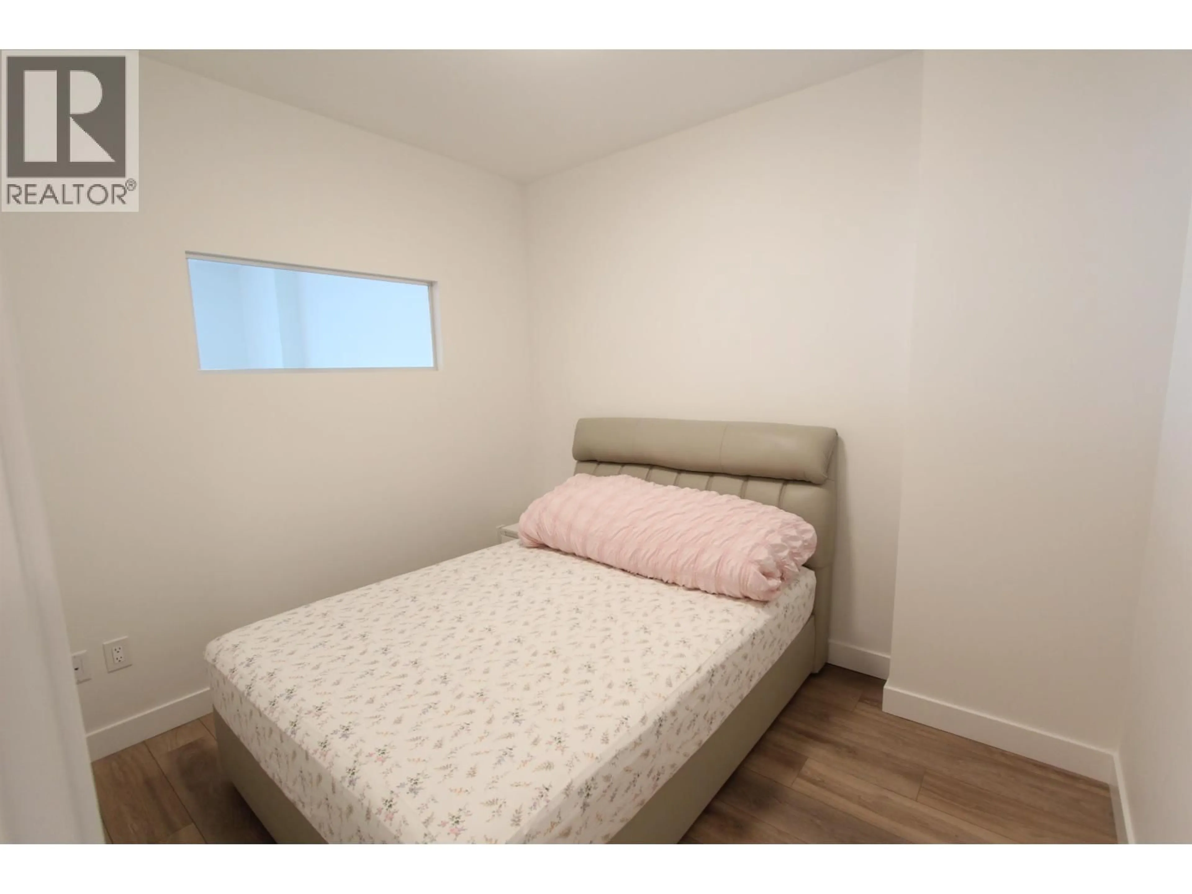A pic of a room for 803 - 4433 ALASKA STREET, Burnaby British Columbia V5C5T3