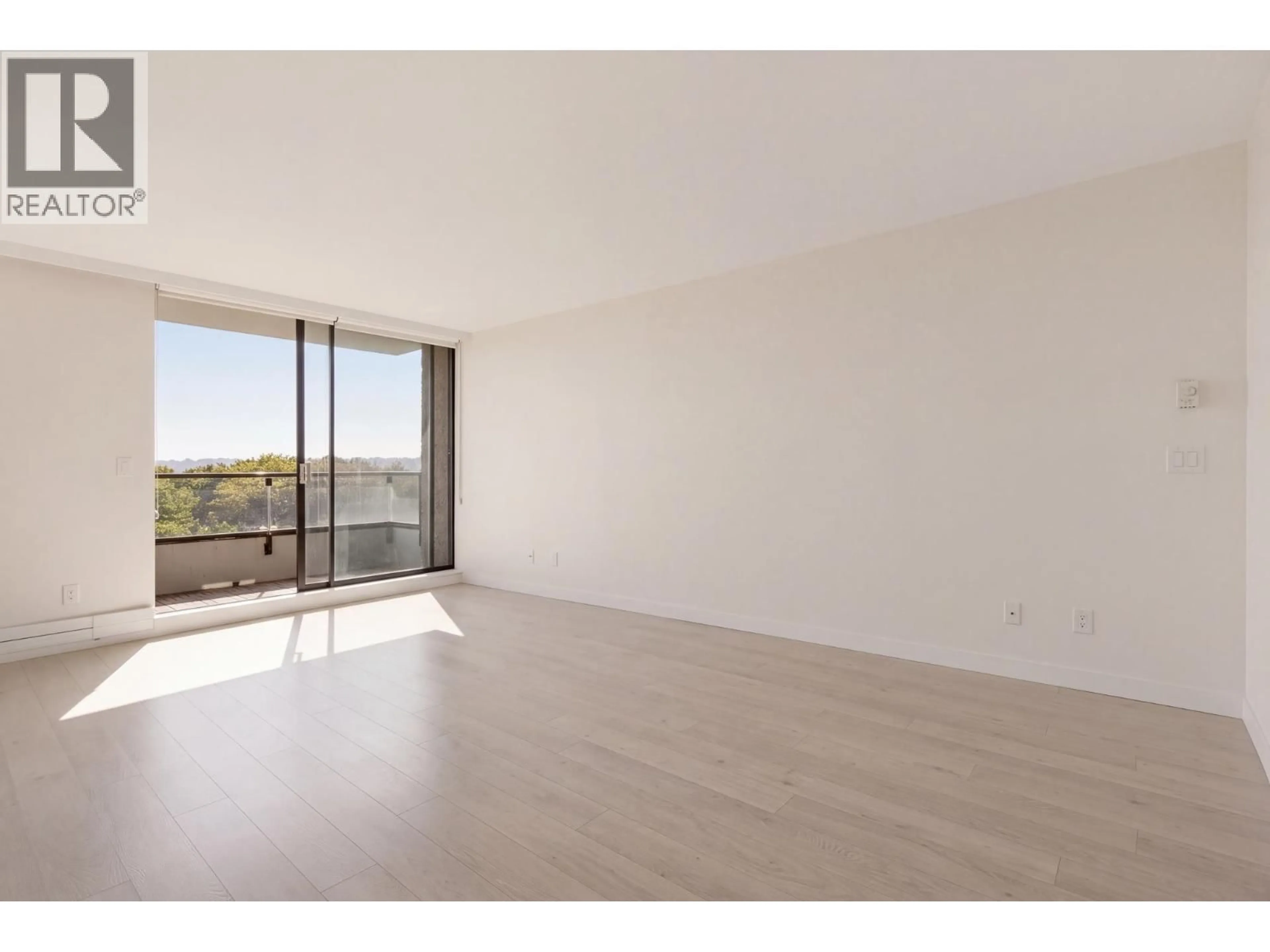 A pic of a room for 902 - 2370 2ND AVENUE, Vancouver British Columbia V6K1J2