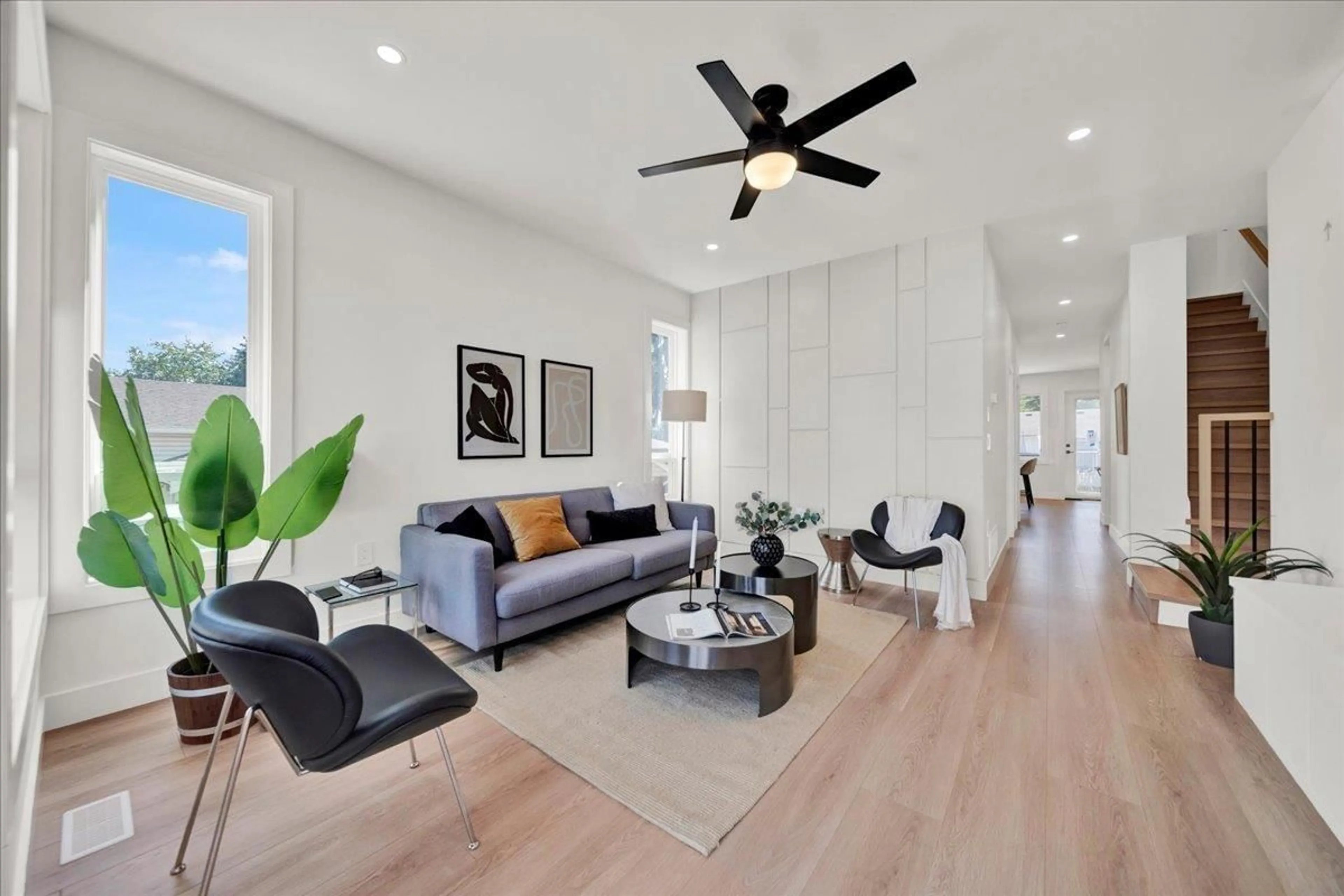 Living room with furniture, unknown for 102 - 10151 144 STREET, Surrey British Columbia V3T4T9