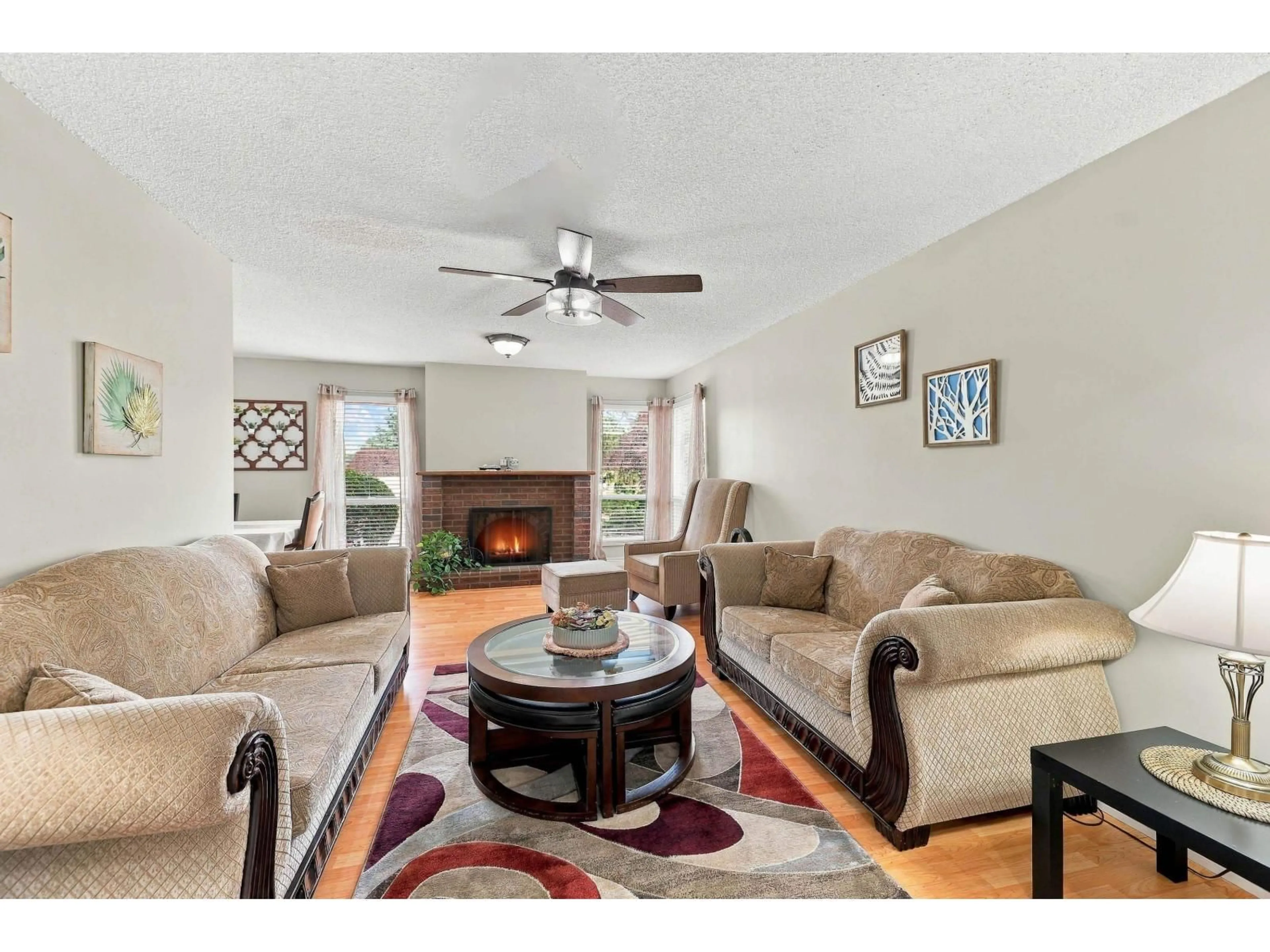 Living room with furniture, unknown for 13902 80 AVENUE, Surrey British Columbia V3W8G2