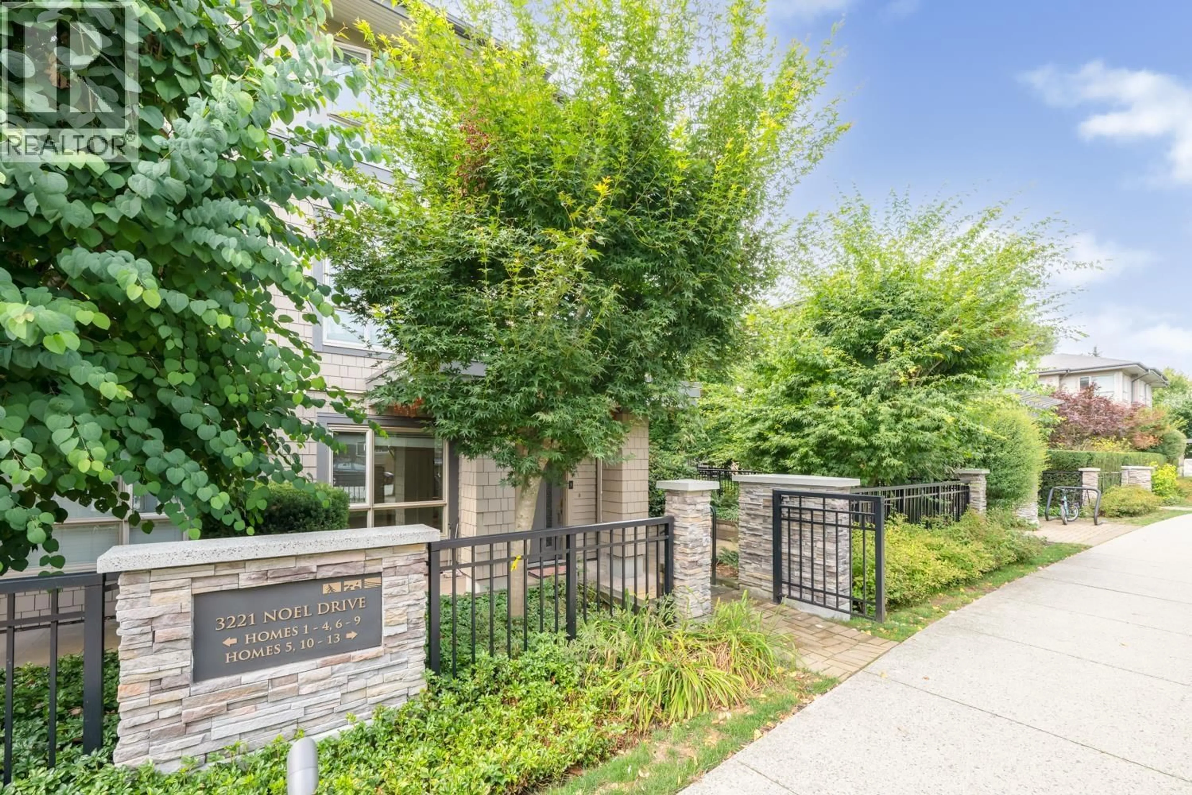 Home with brick exterior material, street for 5 - 3221 NOEL DRIVE, Burnaby British Columbia V3J0H3