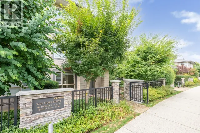 5 - 3221 NOEL DRIVE, Burnaby 3