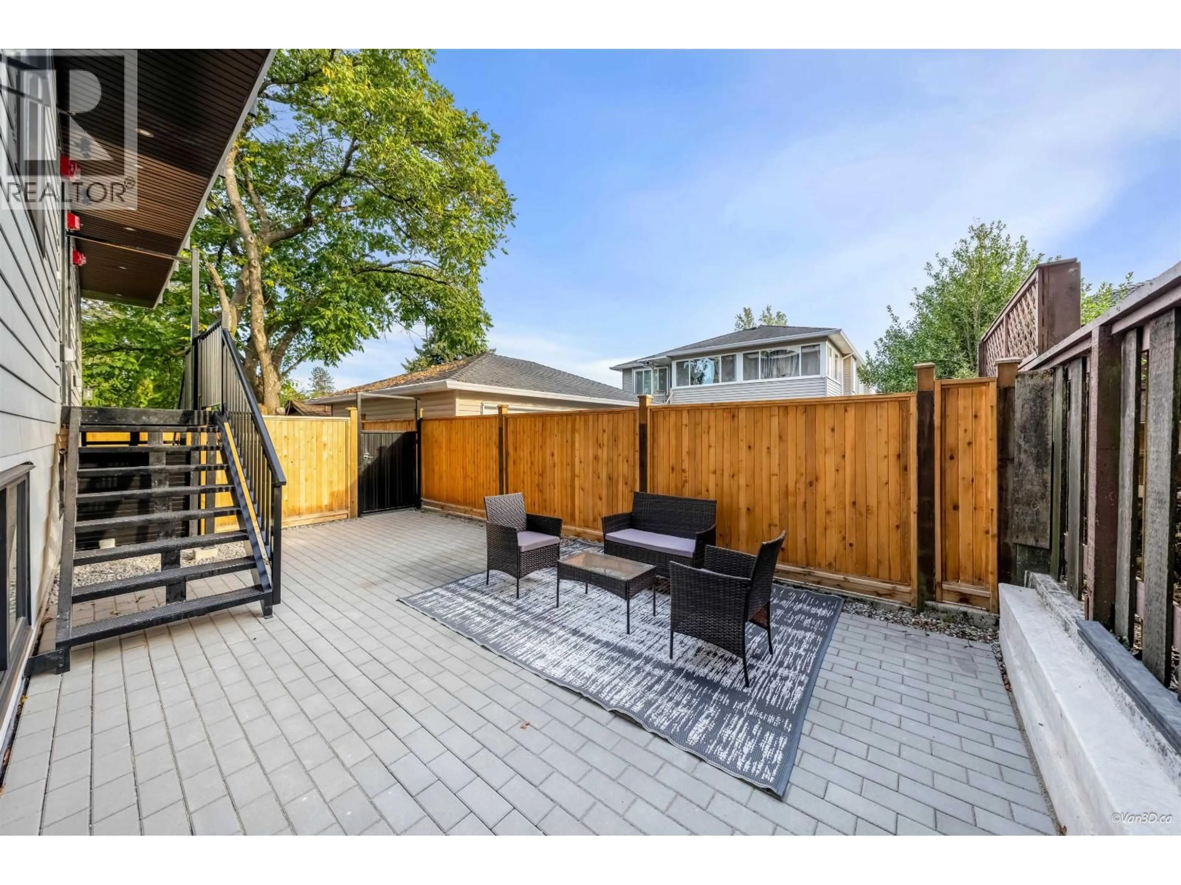 Patio, street for 6 - 6136 IRMIN STREET, Burnaby British Columbia V5J1Z1