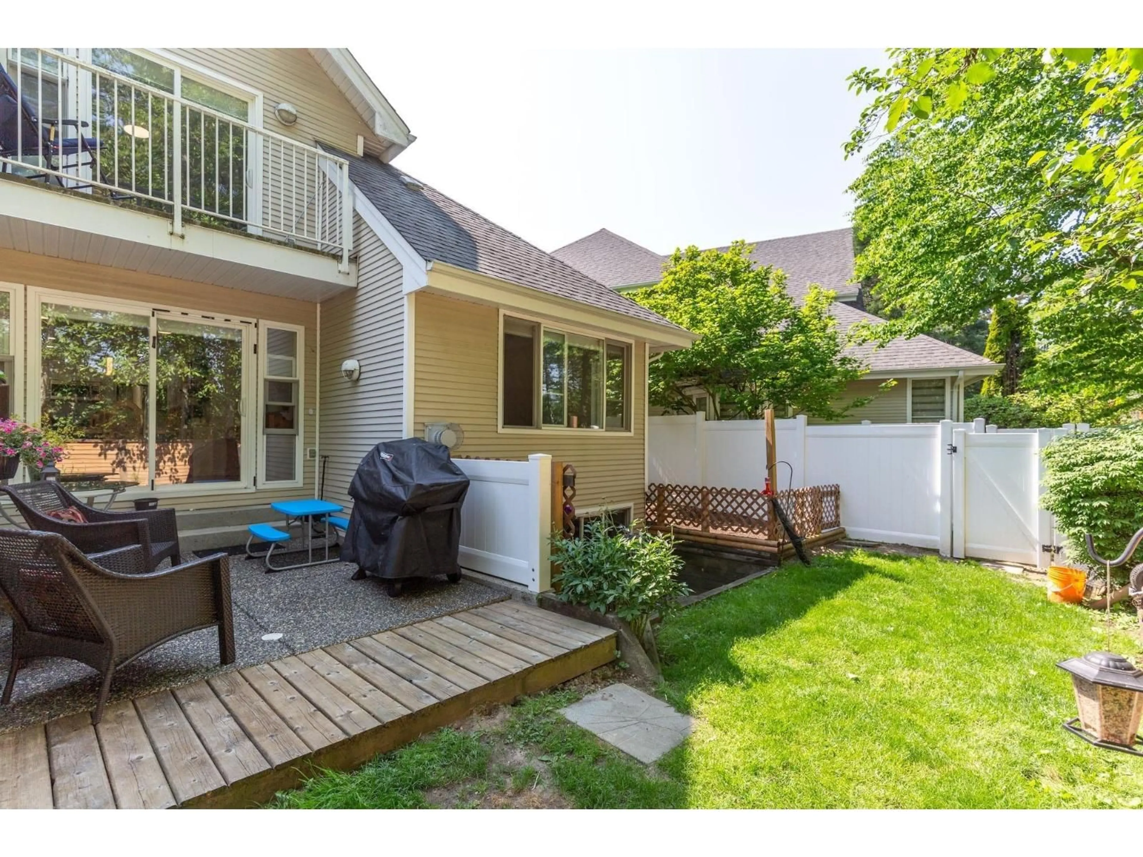 Patio, street for 7 - 13918 58 AVENUE, Surrey British Columbia V3X3N8