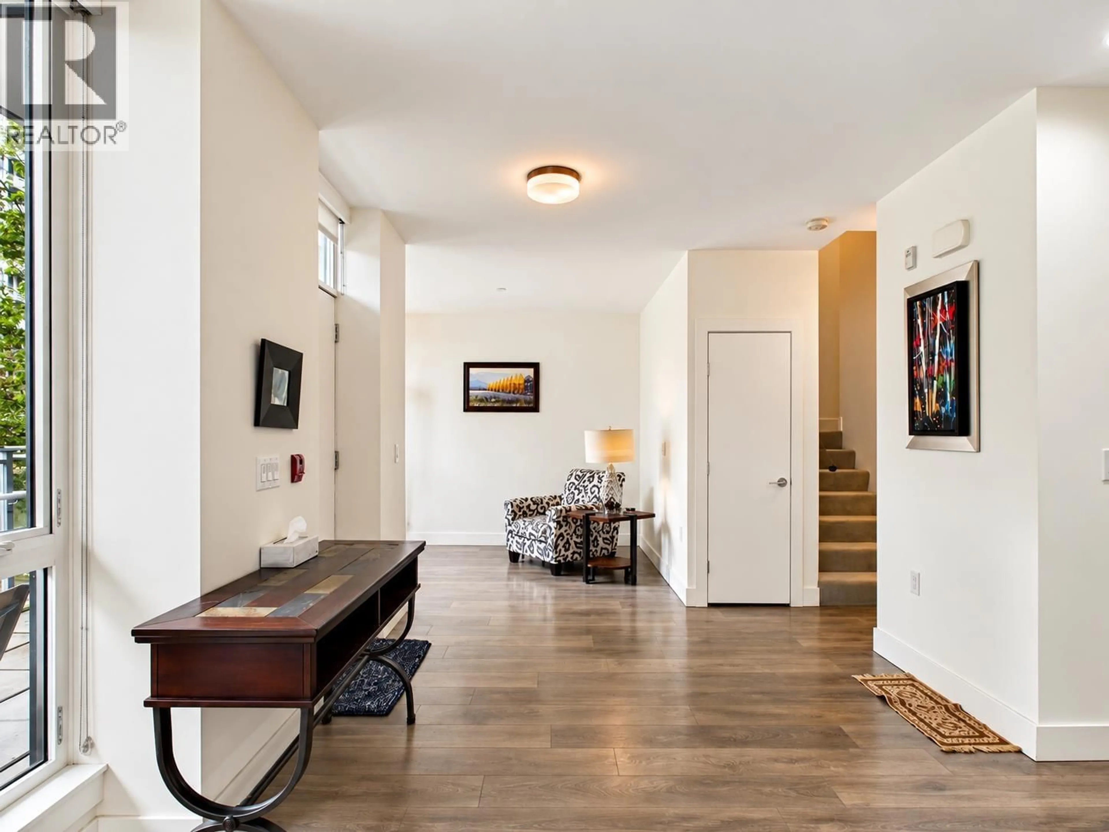 Indoor entryway for 4 - 8599 RIVER DISTRICT CROSSING, Vancouver British Columbia V5S0C7