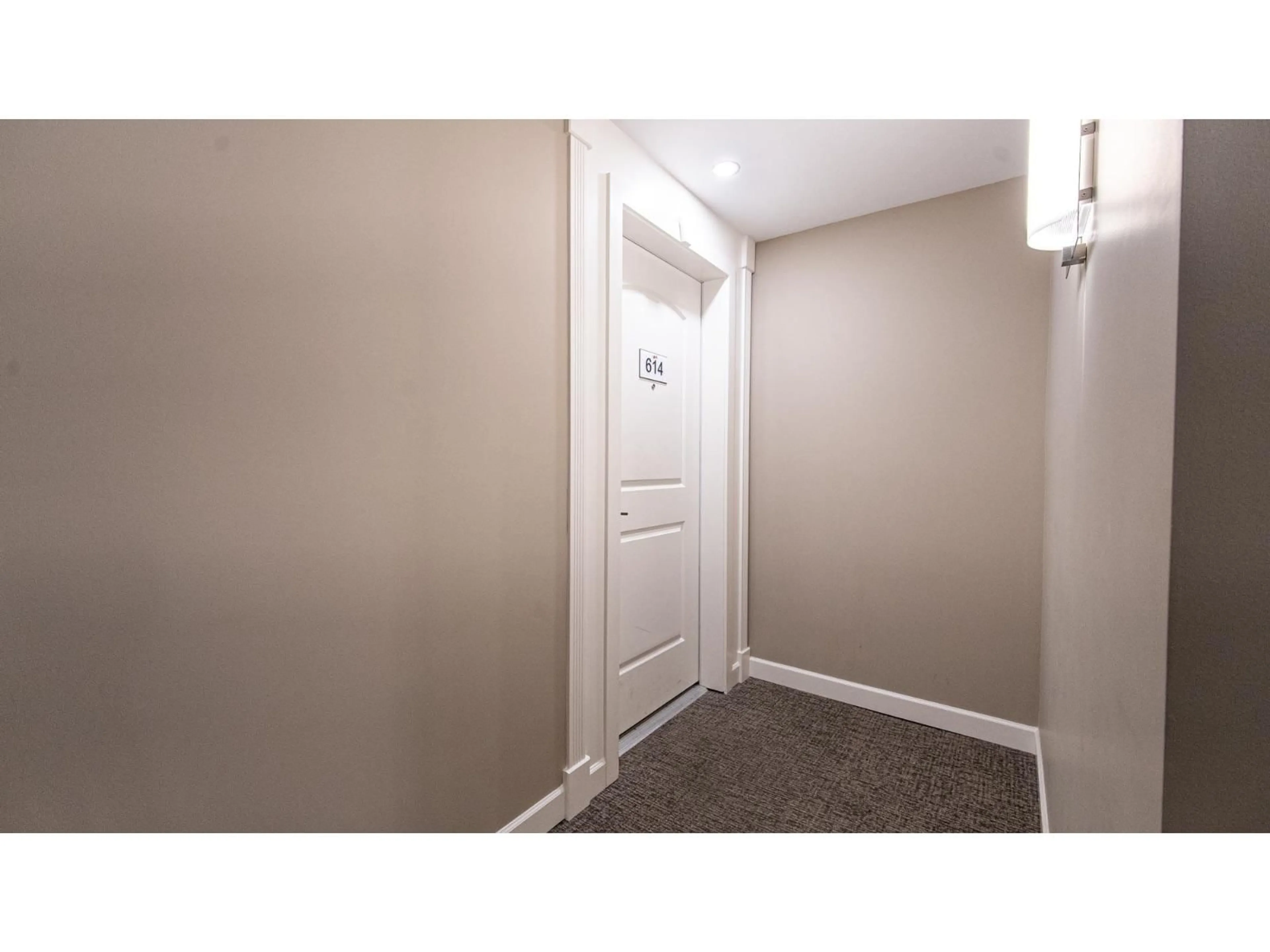 Indoor entryway for 614 - 8526 202B STREET, Langley British Columbia V2Y3L3