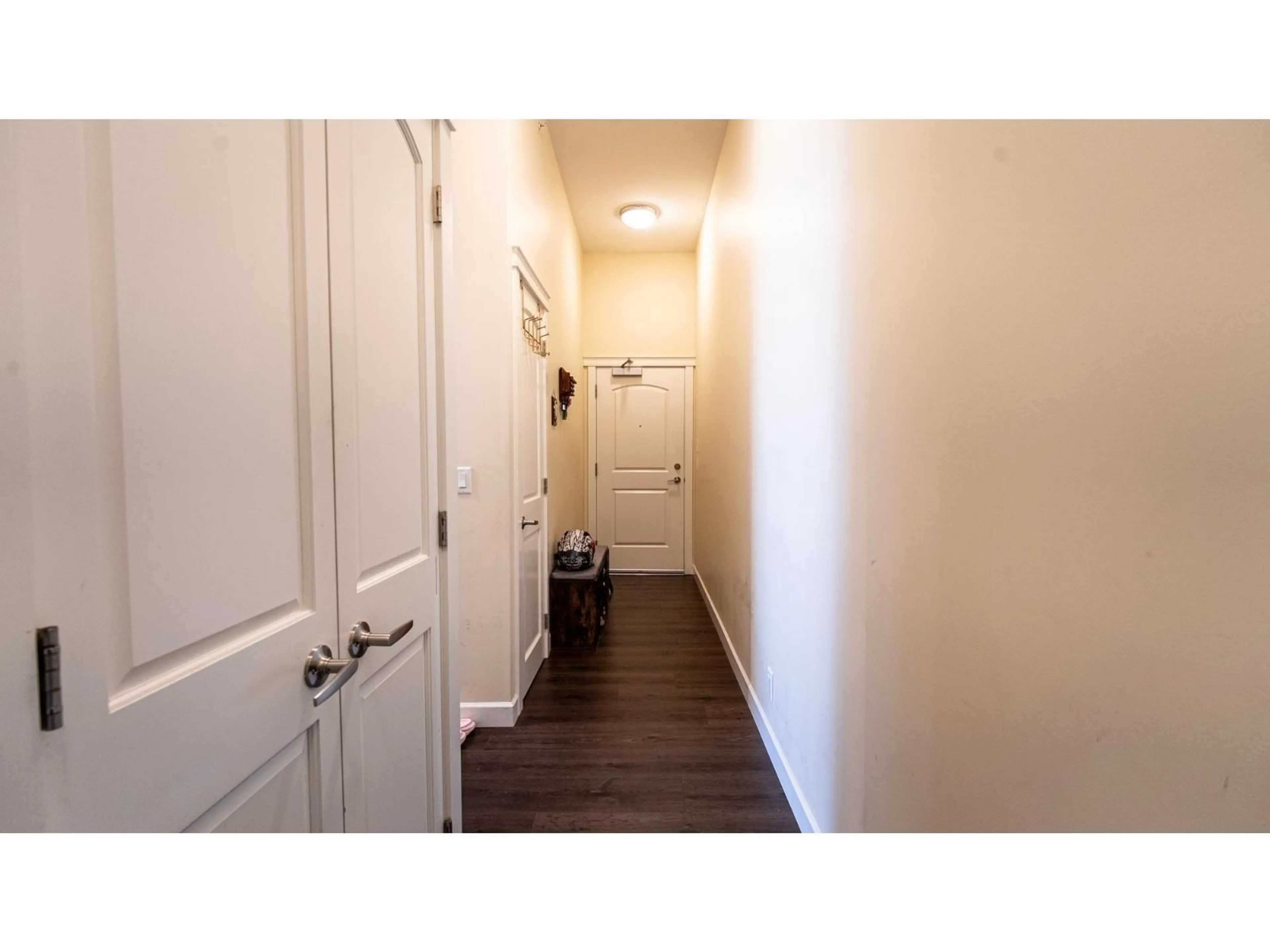 Indoor entryway for 614 - 8526 202B STREET, Langley British Columbia V2Y3L3