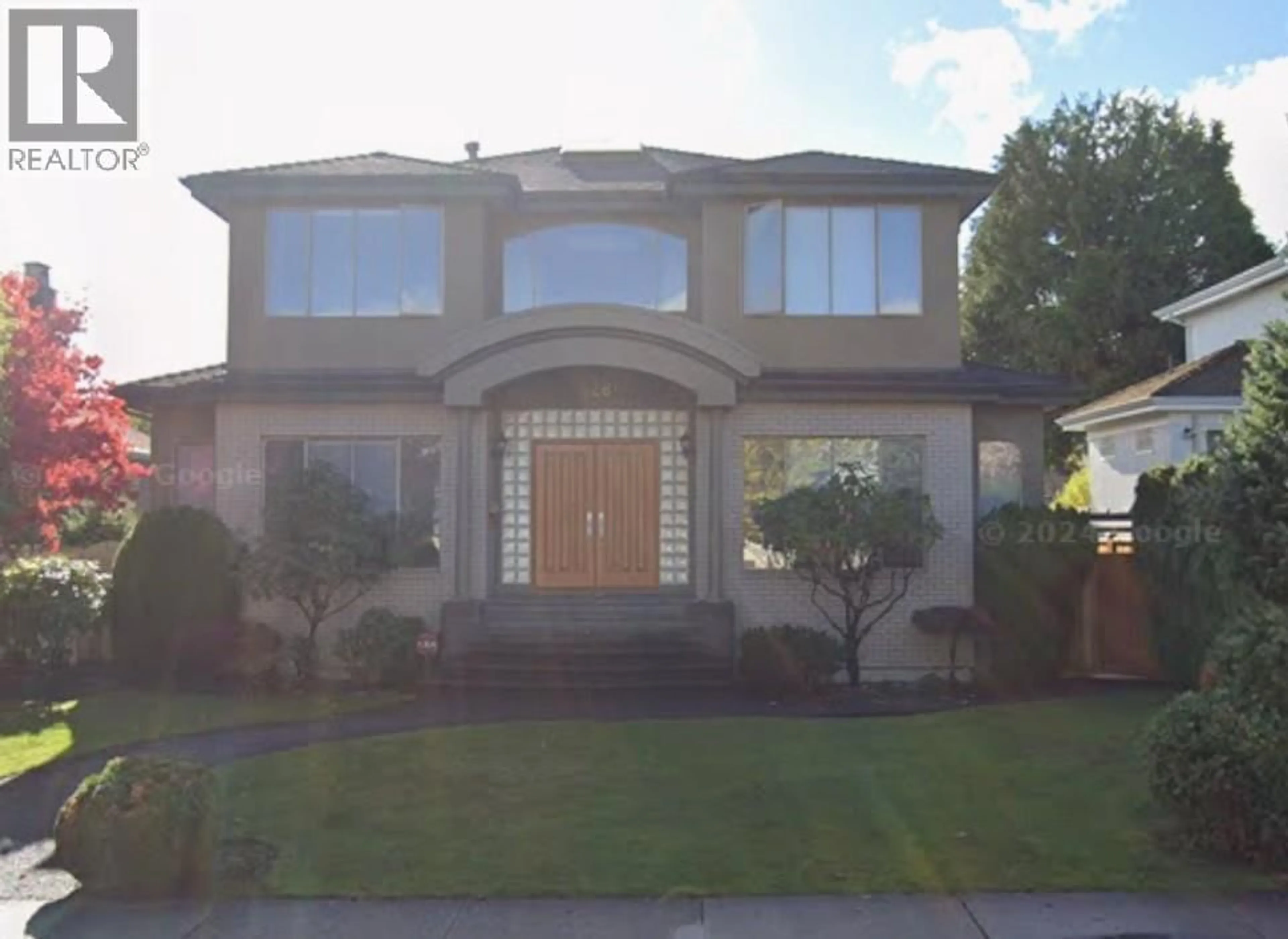 Home with vinyl exterior material, street for 328 26TH AVENUE, Vancouver British Columbia V5Y2J9