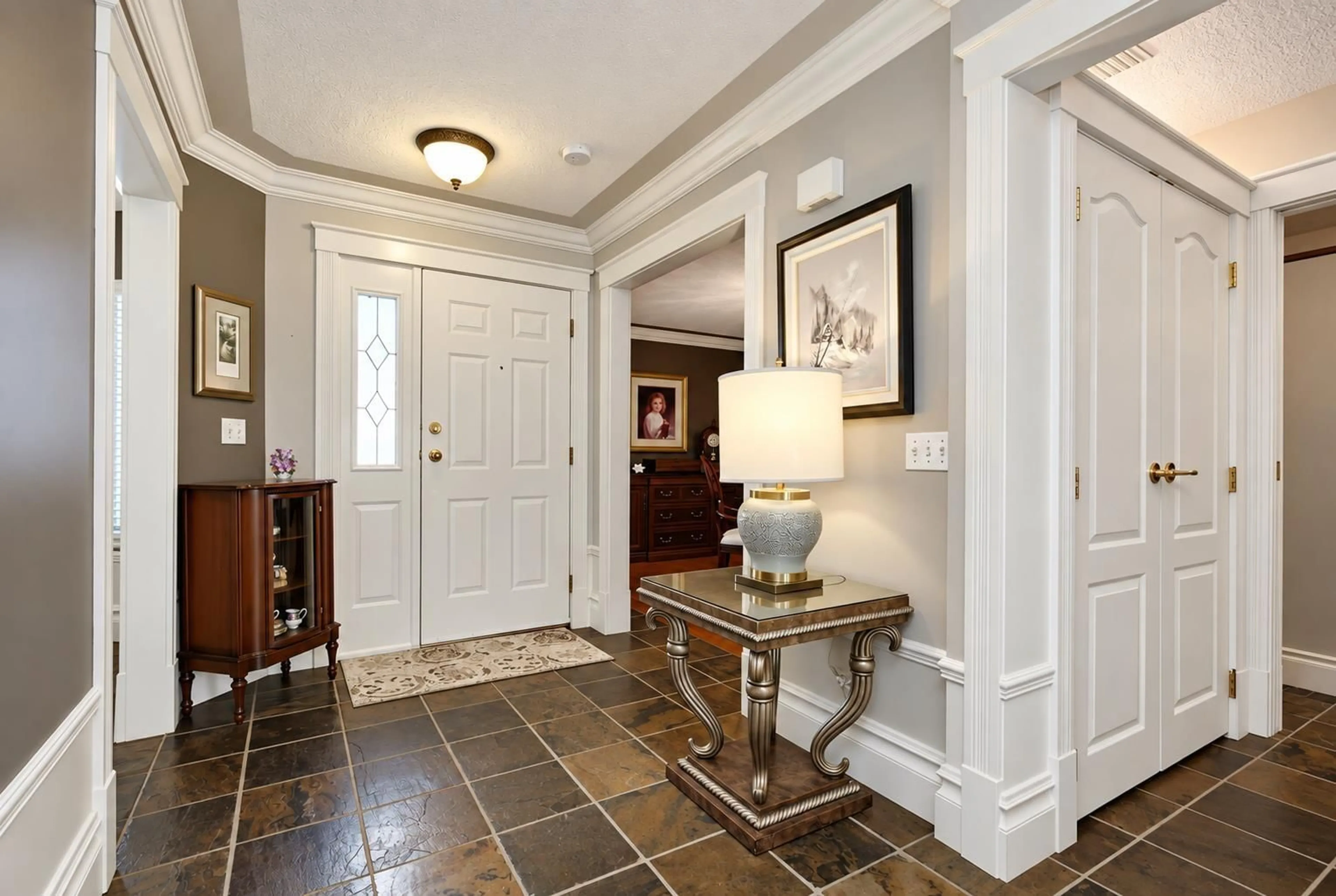 Indoor entryway for 76 - 1973 WINFIELD DRIVE, Abbotsford British Columbia V3G1K6