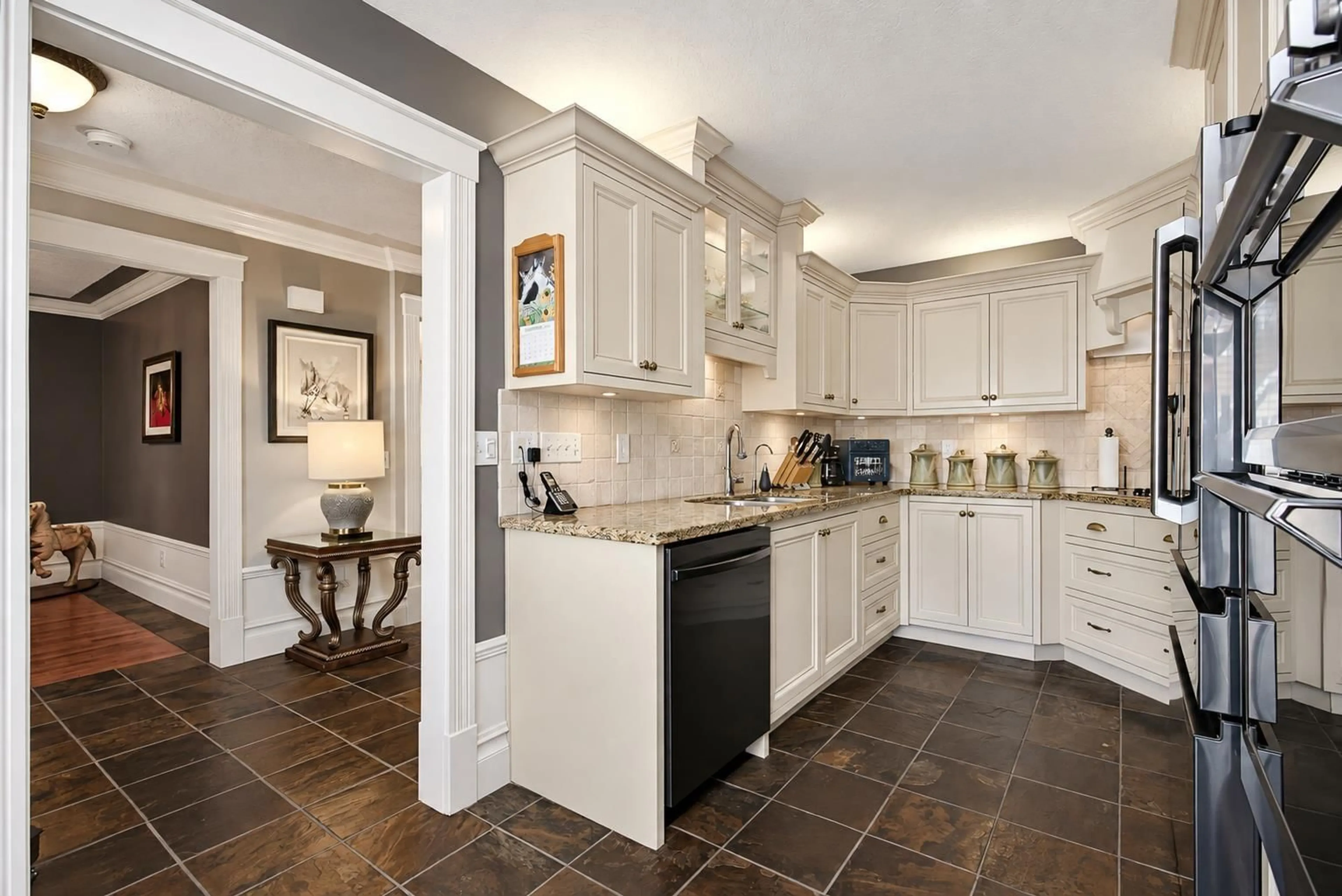 Open concept kitchen, ceramic/tile floor for 76 - 1973 WINFIELD DRIVE, Abbotsford British Columbia V3G1K6
