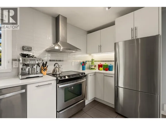 1741 CHESTERFIELD AVENUE, North Vancouver 5