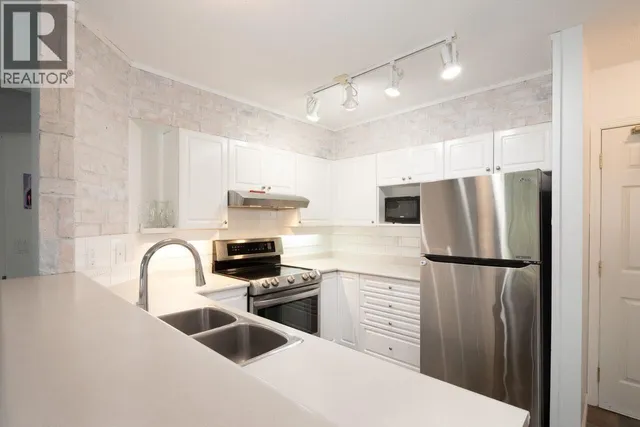 104 - 3625 WINDCREST DRIVE, North Vancouver 3