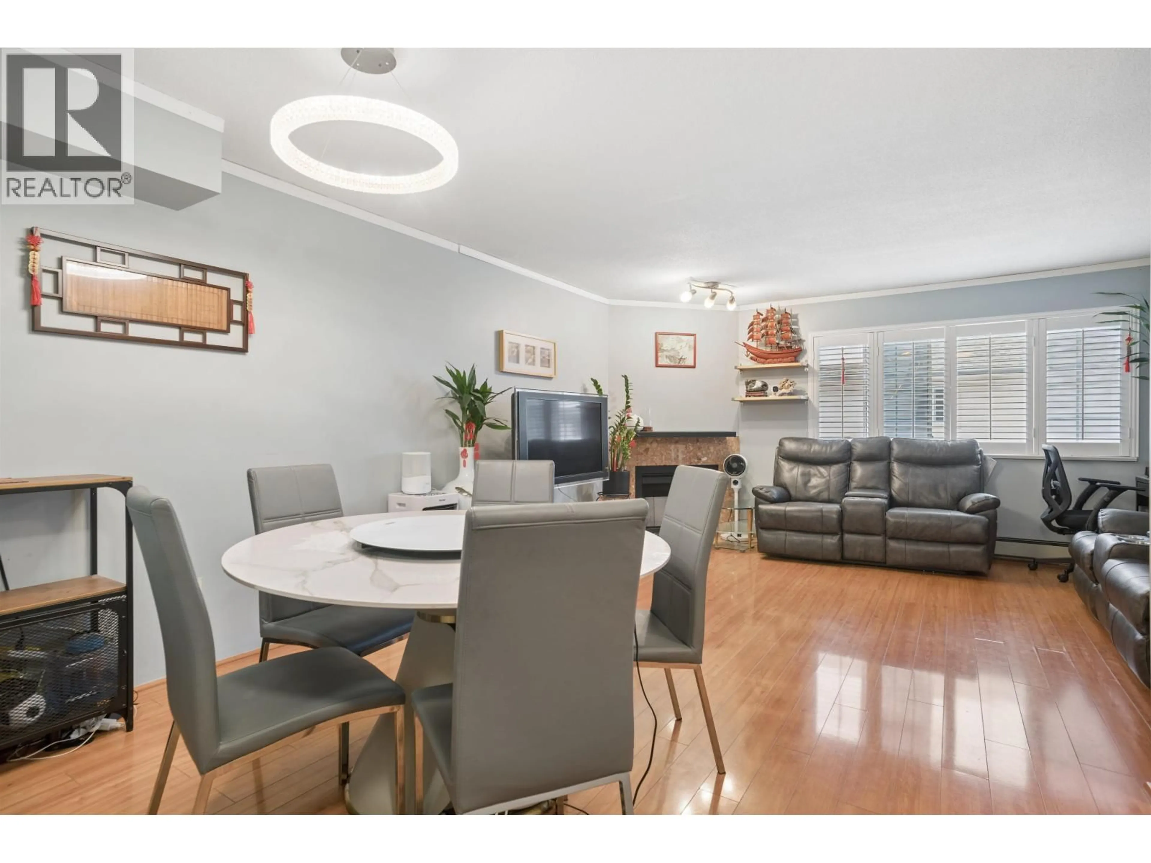 Dining room, wood/laminate floor for 30 - 8700 BENNETT ROAD, Richmond British Columbia V6Y1N7