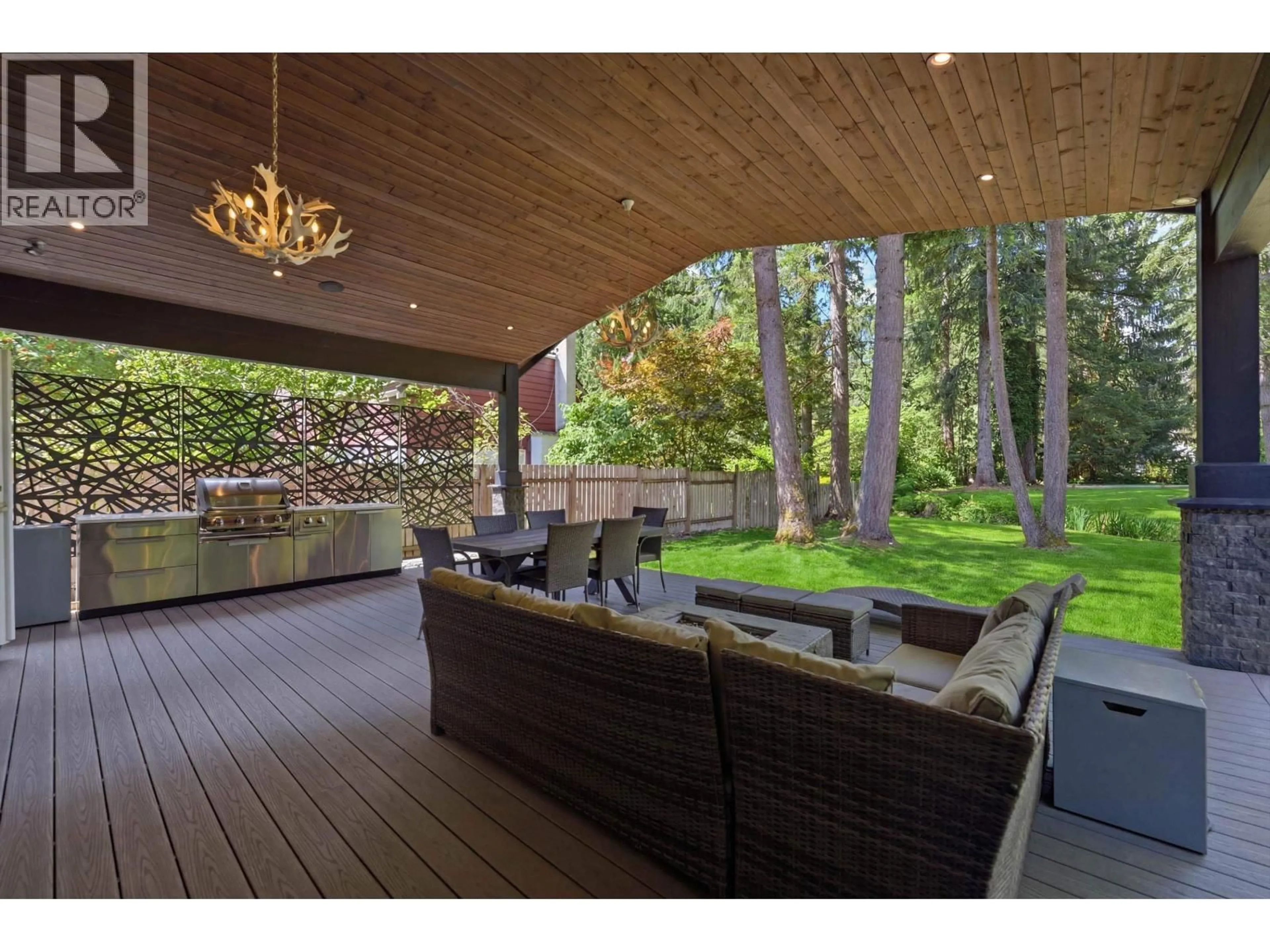 Patio, forest/trees view for 23257 DOGWOOD AVENUE, Maple Ridge British Columbia V2X4S4