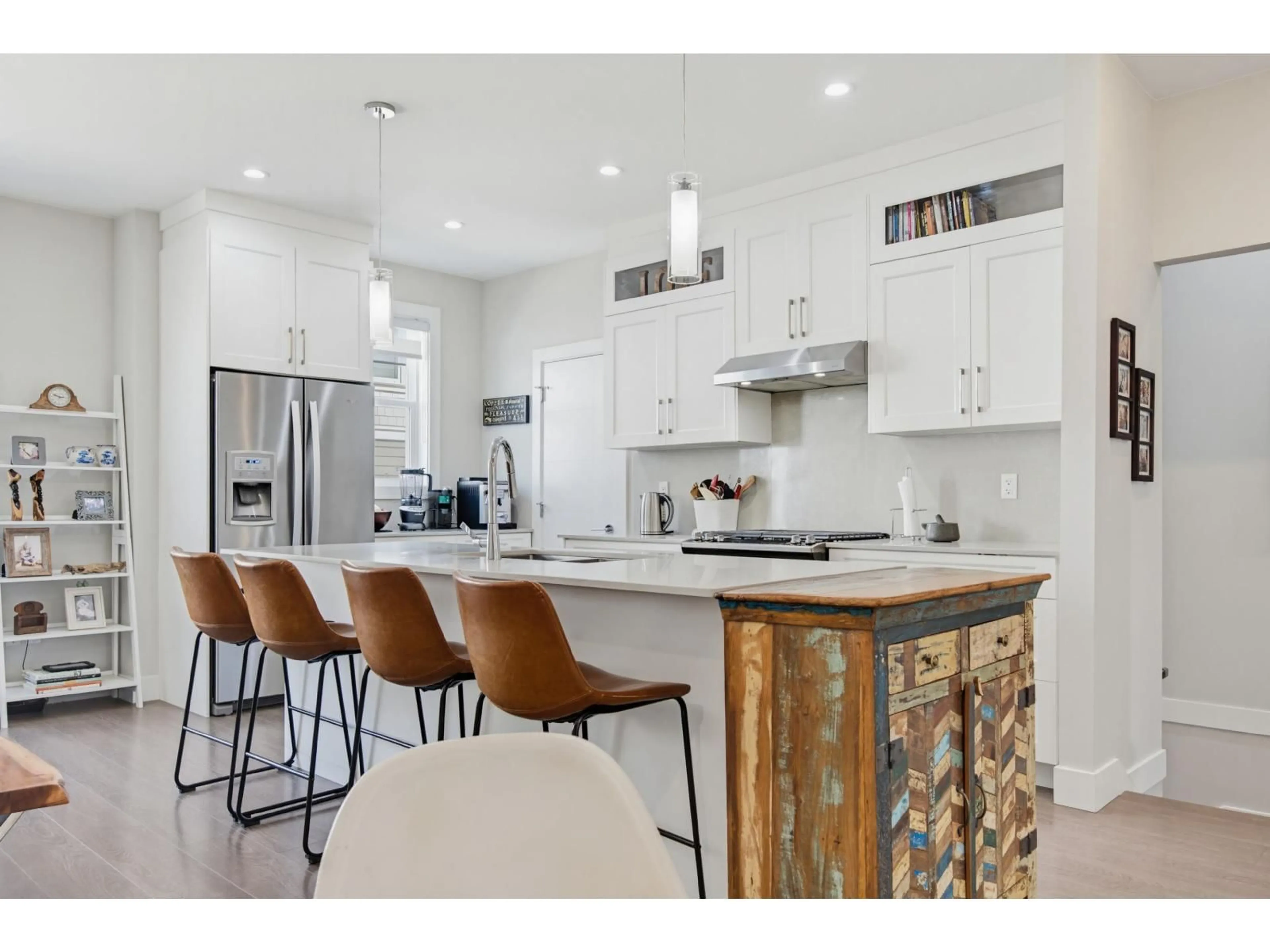 Open concept kitchen, ceramic/tile floor for 53 - 19501 74 AVENUE, Surrey British Columbia V4N6V7