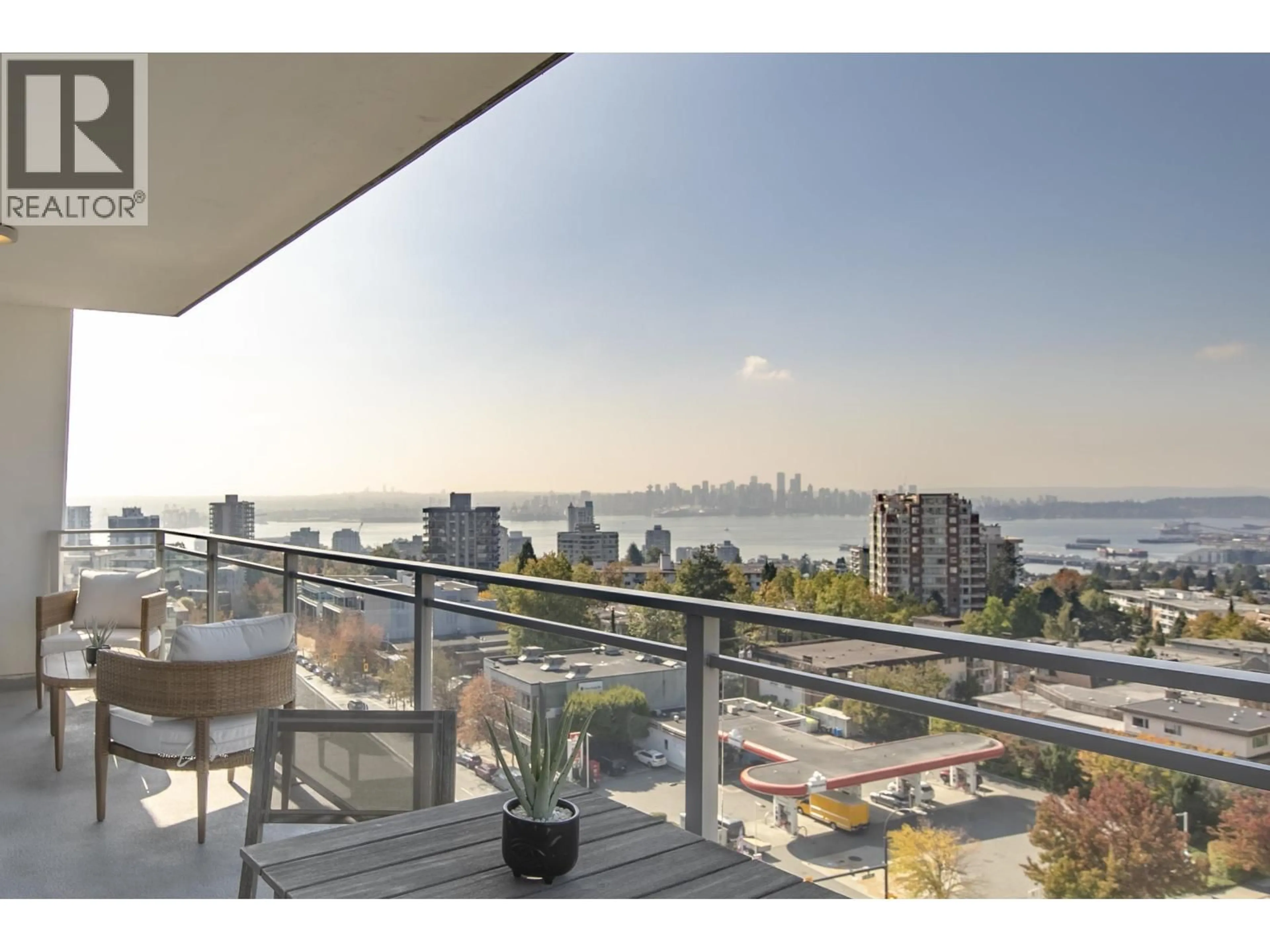 Balcony in the apartment, water/lake/river/ocean view for 907 - 112 13TH STREET, North Vancouver British Columbia V7L0E4