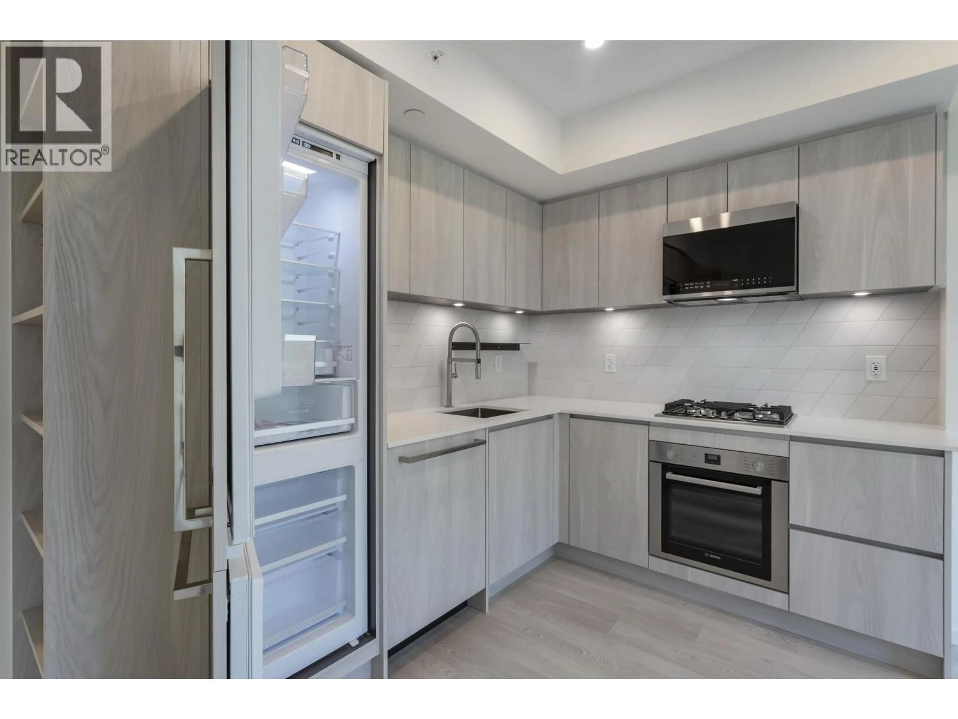 Standard kitchen, unknown for 410 - 3264 VANNESS AVENUE, Vancouver British Columbia V5R4V3