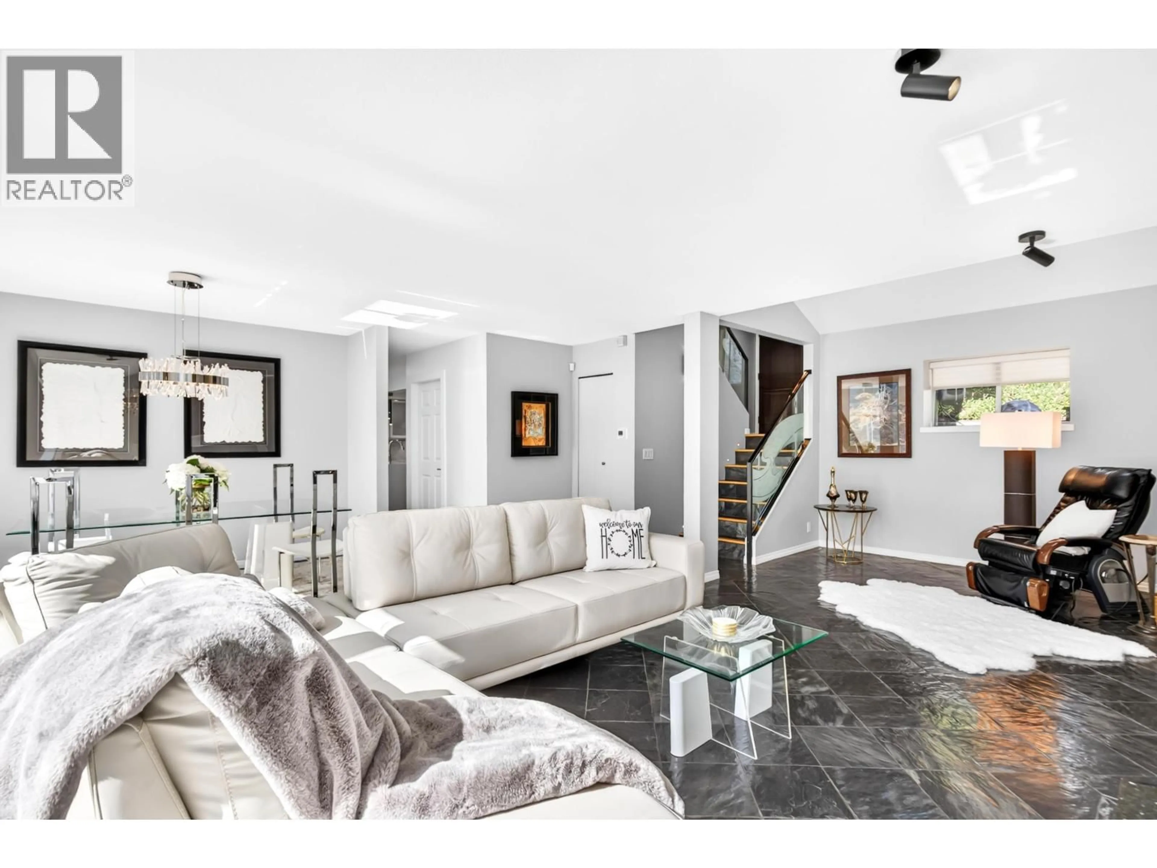 Living room with furniture, unknown for 647 THURSTON CLOSE, Port Moody British Columbia V3H4J4