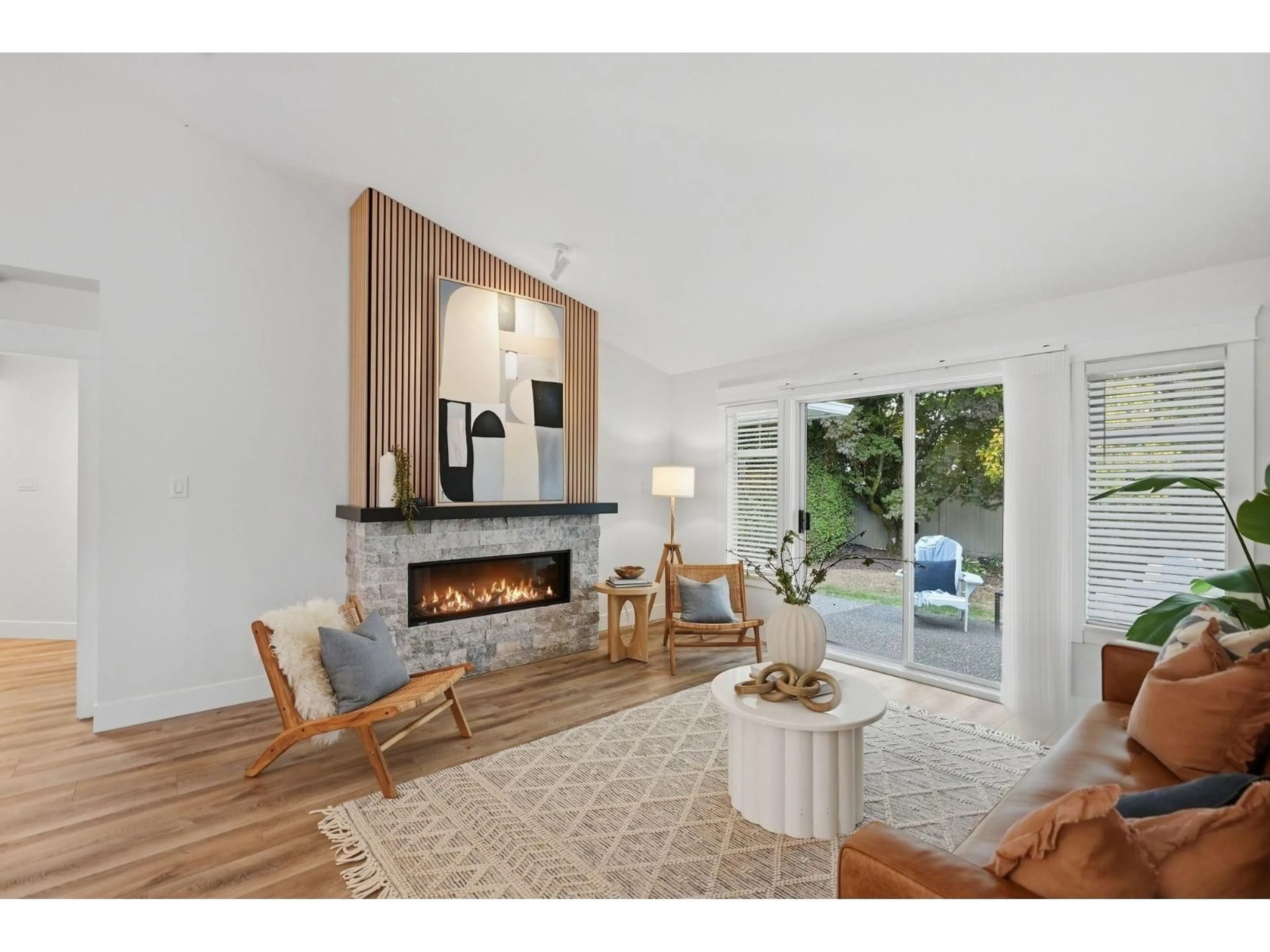 Living room with furniture, unknown for 112 - 8737 212 STREET, Langley British Columbia V1M2C8