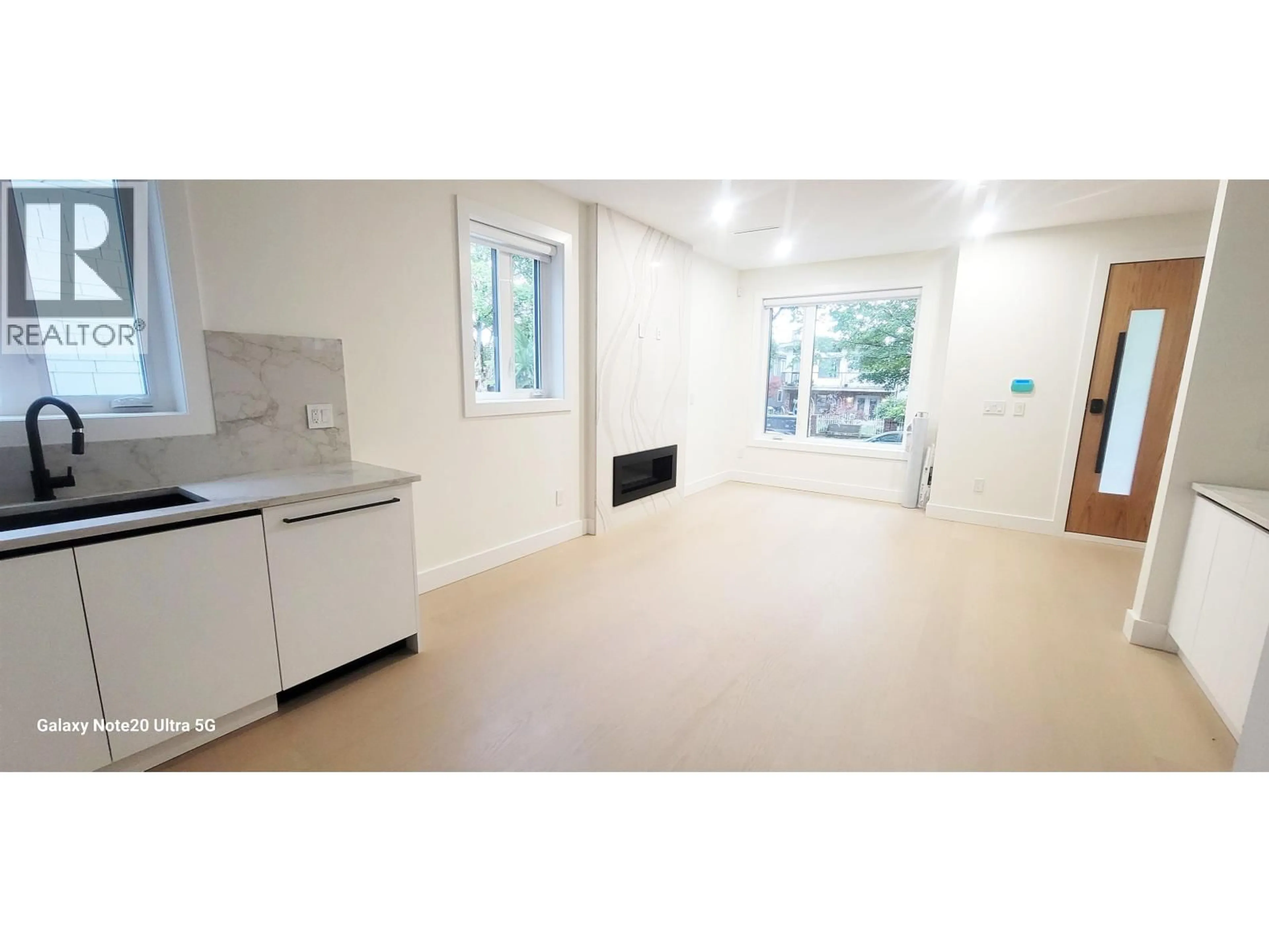 A pic of a room for 1 - 2741 GRANT STREET, Vancouver British Columbia V5K3H1