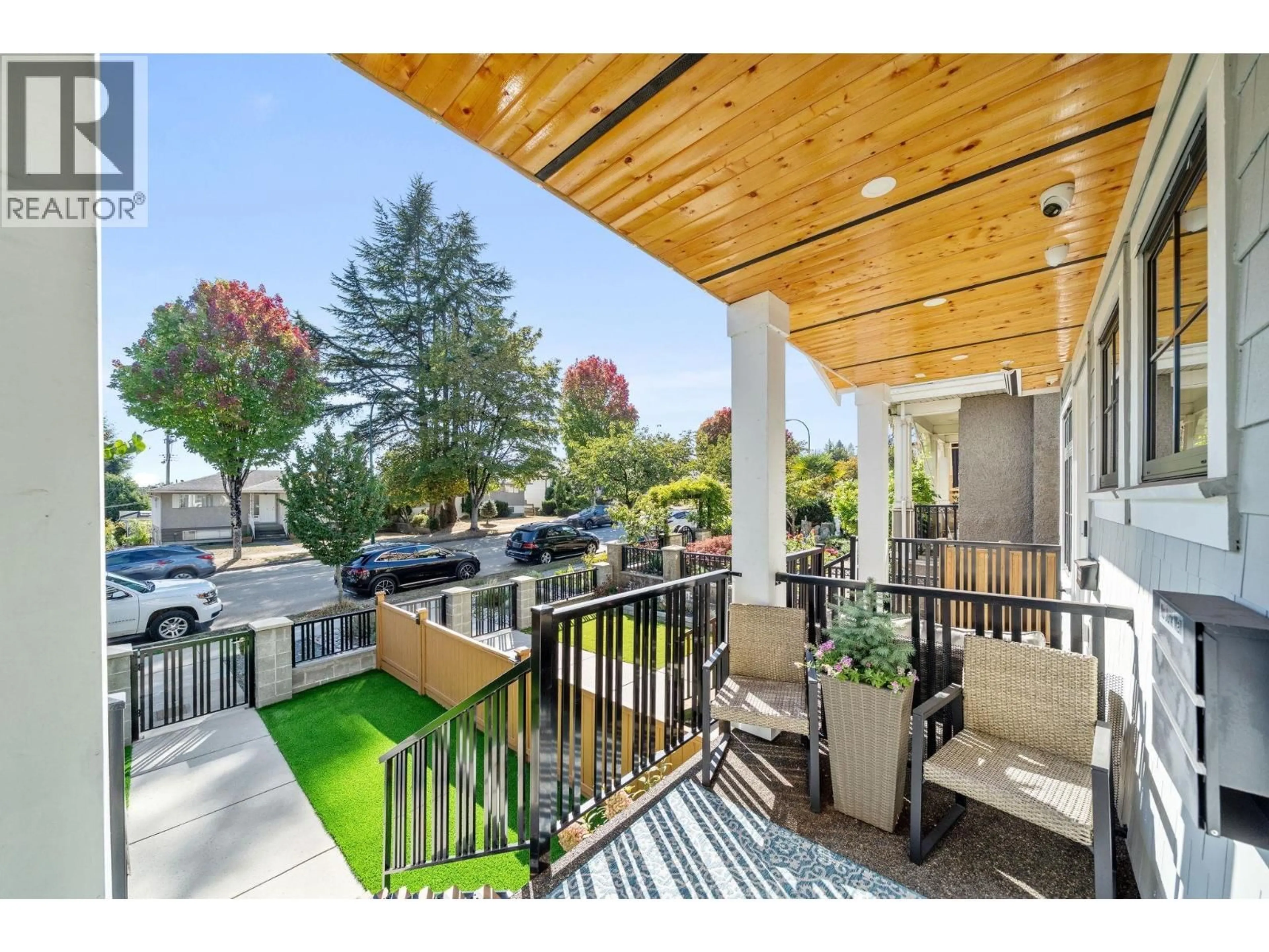 Patio, unknown for 1 - 2749 54TH AVENUE, Vancouver British Columbia V5S1X7