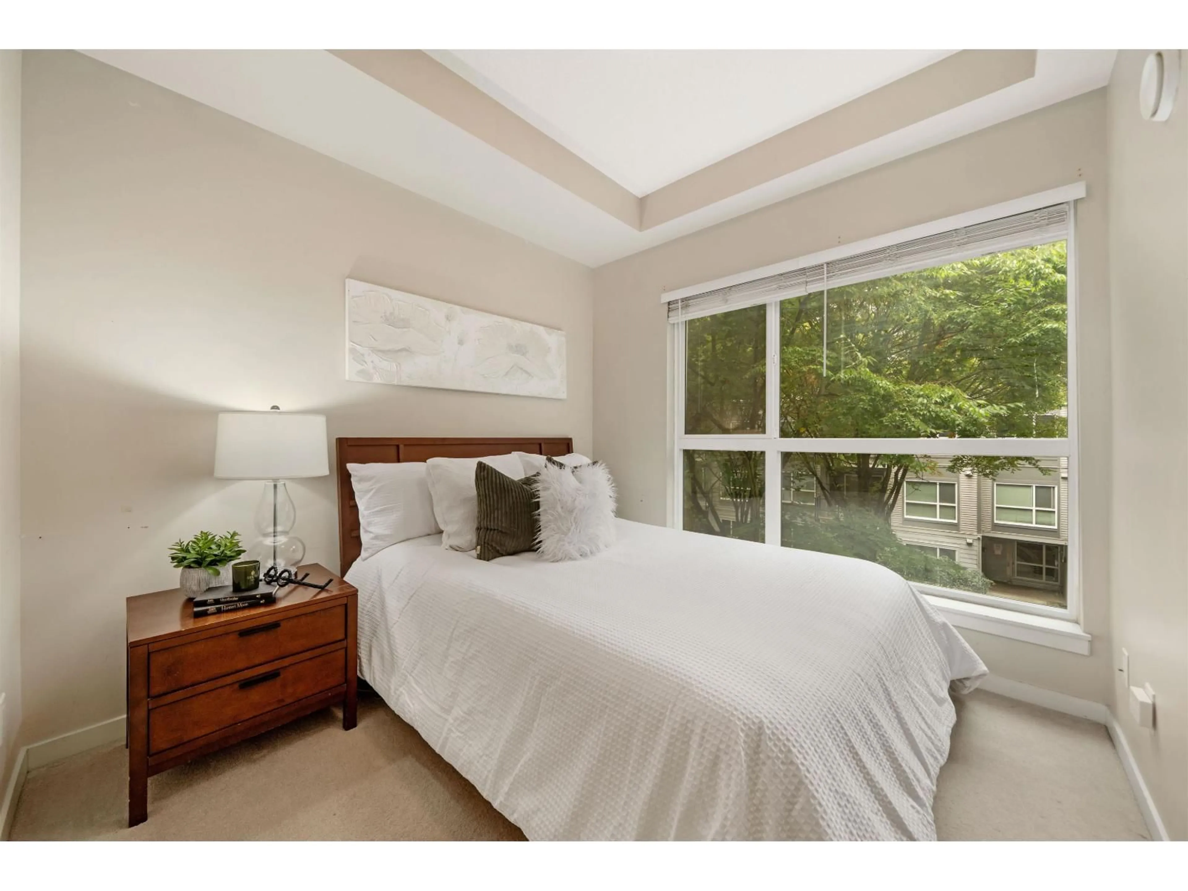 Bedroom with bed, unknown for 422 - 13733 107A AVENUE, Surrey British Columbia V3T0B7