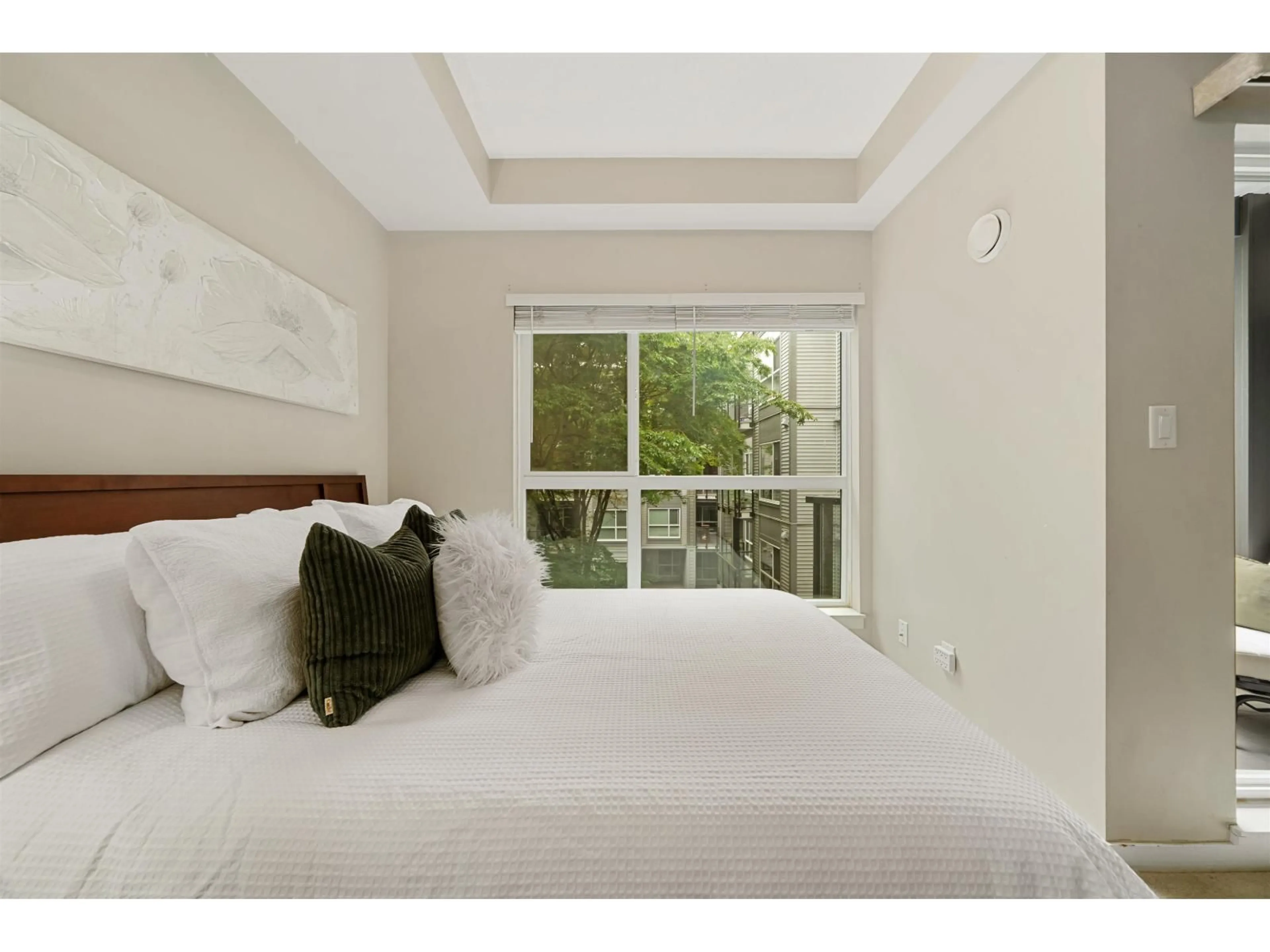 Bedroom with bed, unknown for 422 - 13733 107A AVENUE, Surrey British Columbia V3T0B7