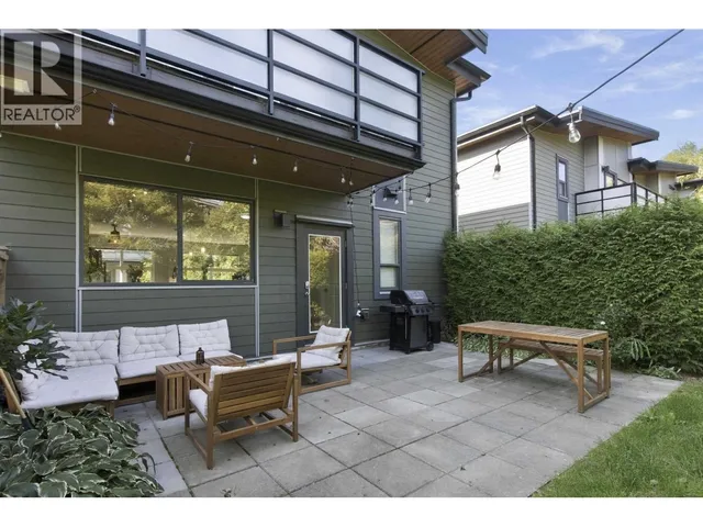 1152 NATURES GATE, Squamish 3