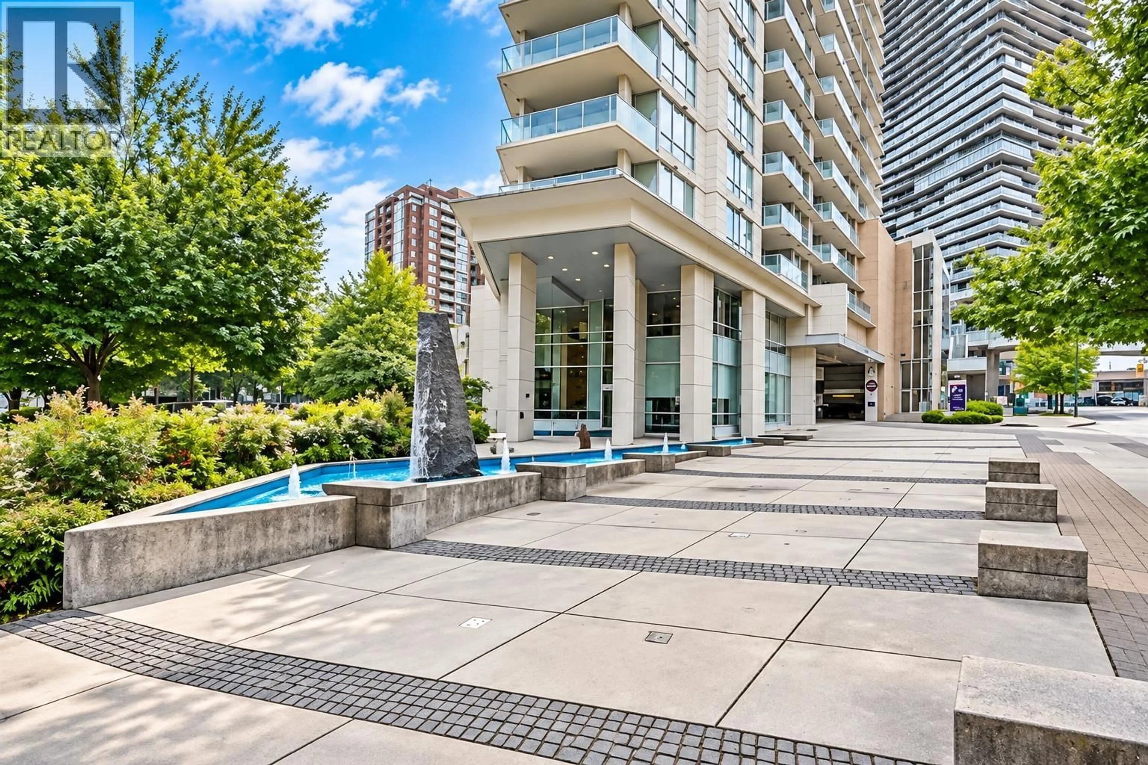 Patio, unknown for 210 - 4808 HAZEL STREET, Burnaby British Columbia V5H0A2