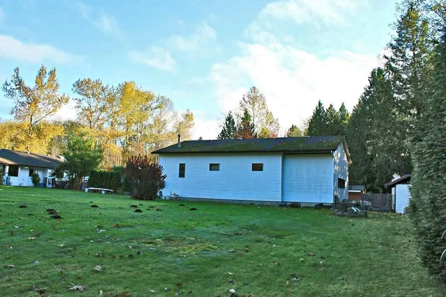16354 18 AVENUE, Surrey 4