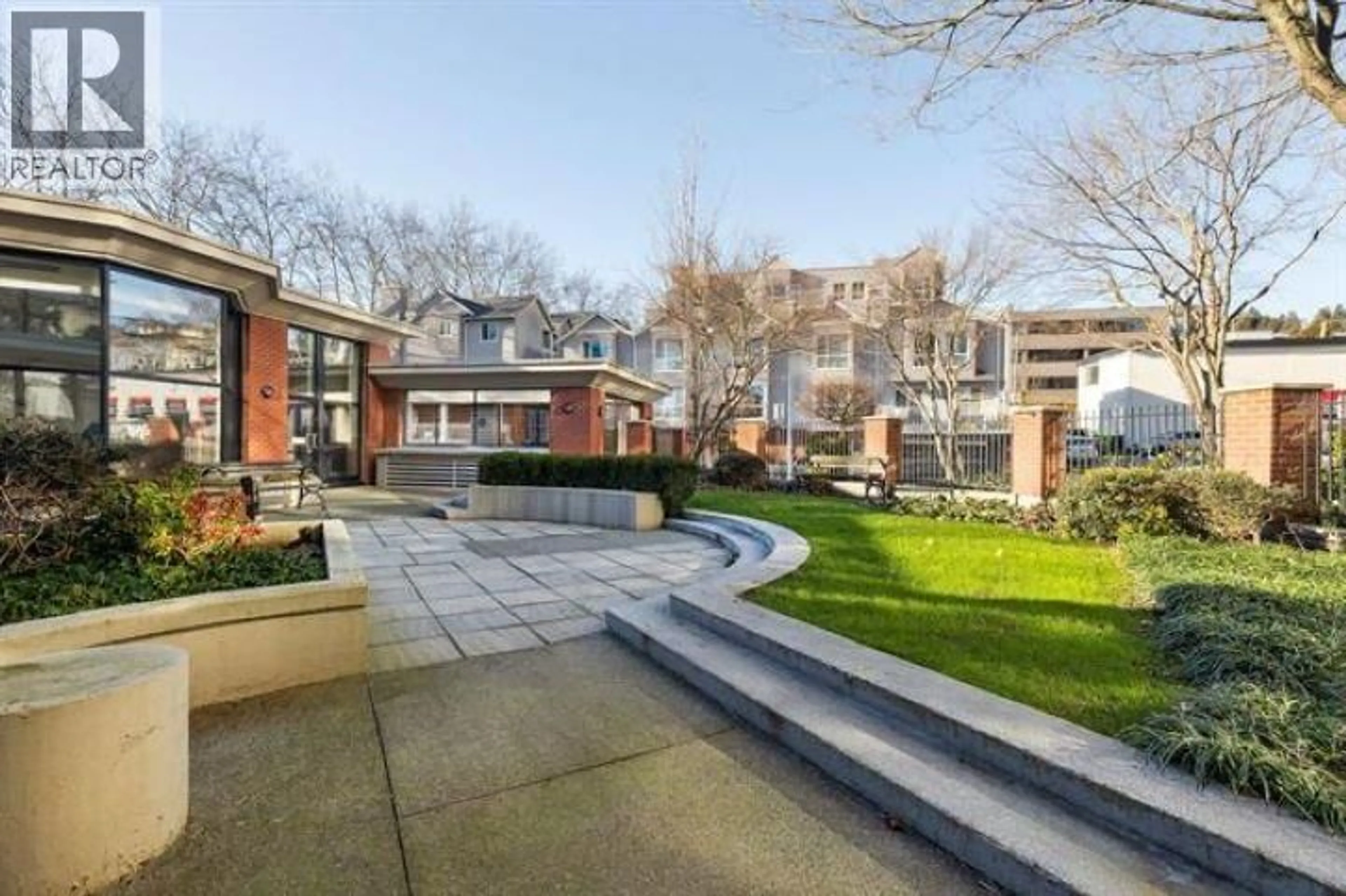 Patio, street for 408 - 610 VICTORIA STREET, New Westminster British Columbia V3M0A5
