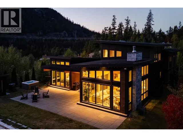 9149 WEDGE CREEK RISE, Whistler 4