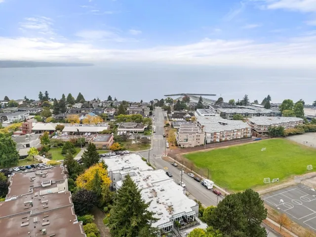 412 - 1220 FIR STREET, White Rock 3