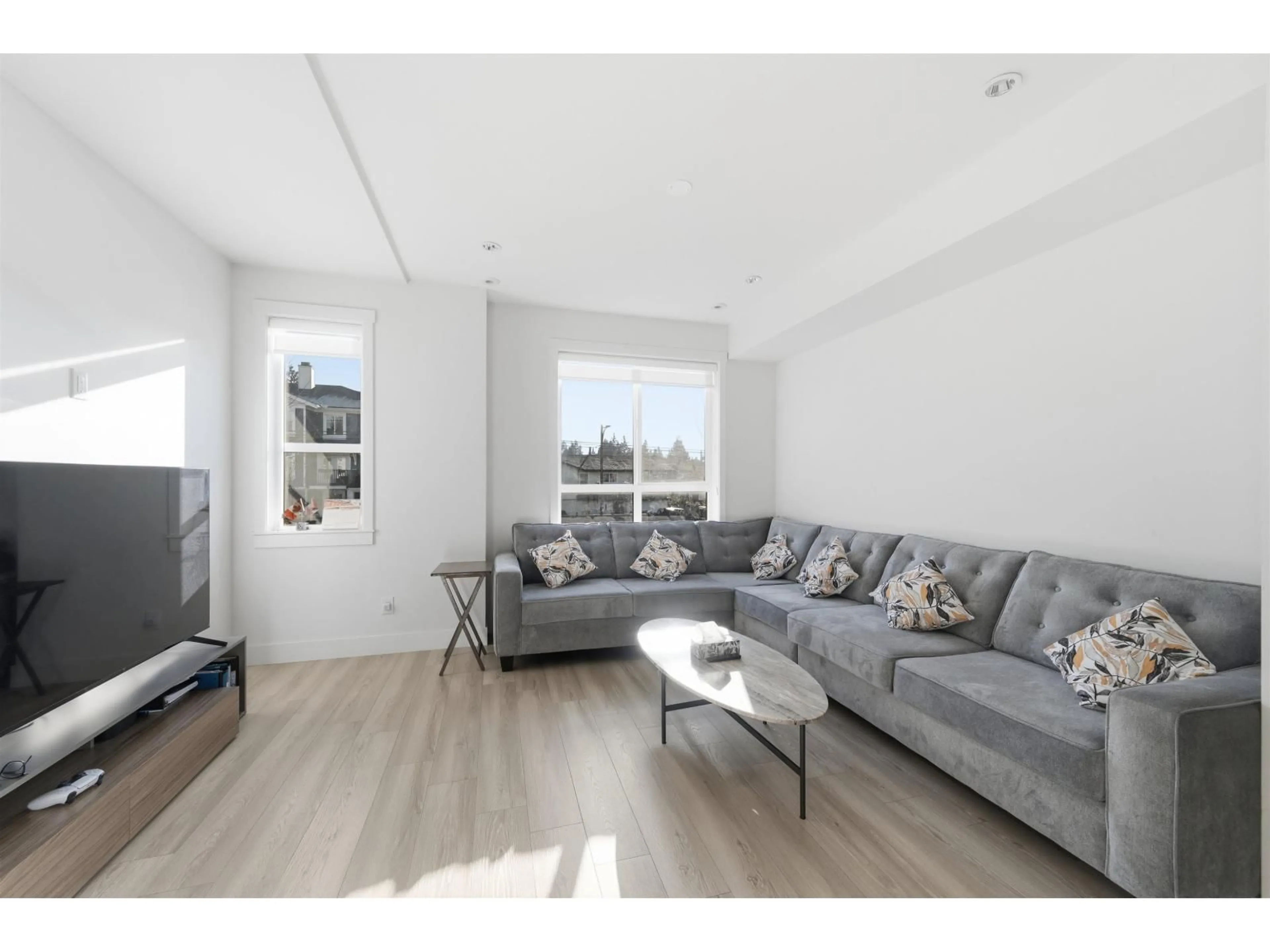 Living room with furniture, unknown for 24 - 11556 72A AVENUE, Delta British Columbia V4C1A9