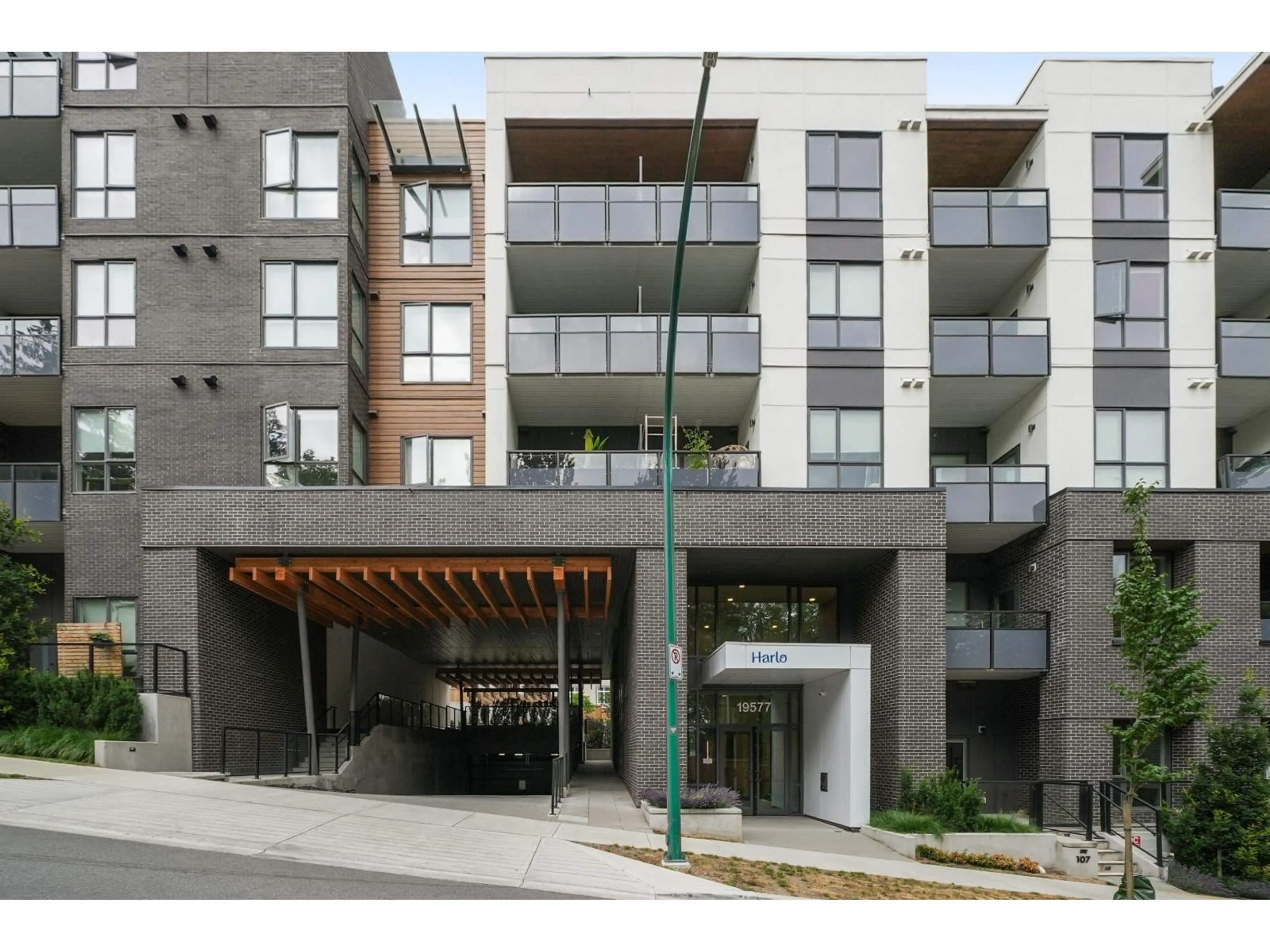 Unknown for 209 - 19577 65B STREET, Surrey British Columbia V4N6Y3